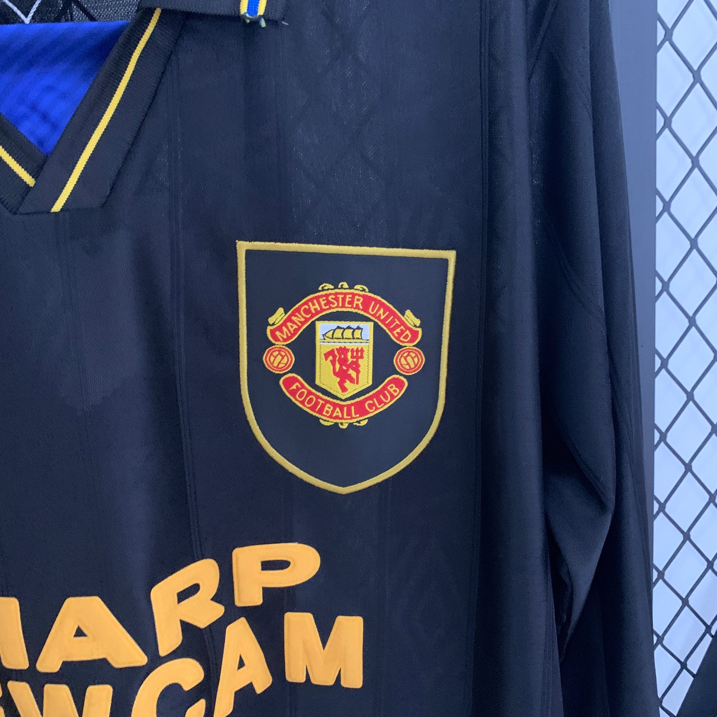 Retro long sleeve Manchester United 93/95 away