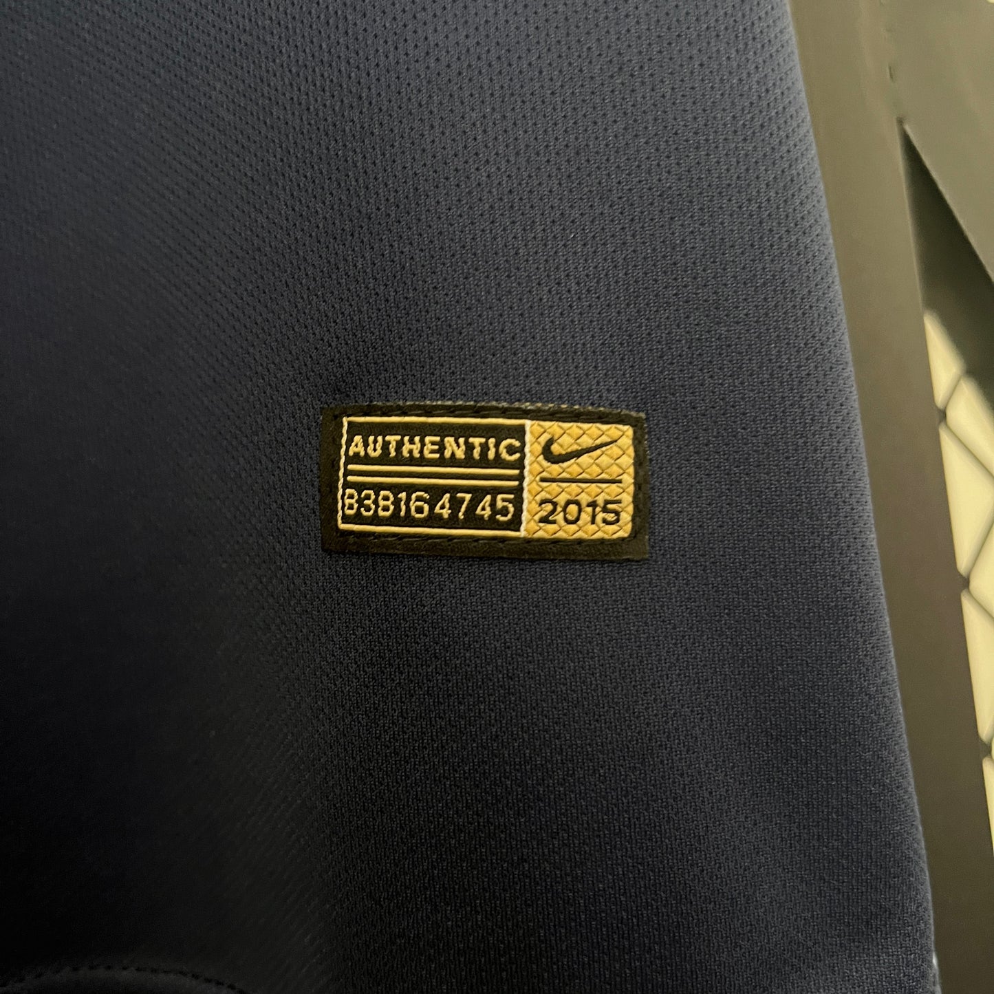 Retro Manchester City 15/16 Away