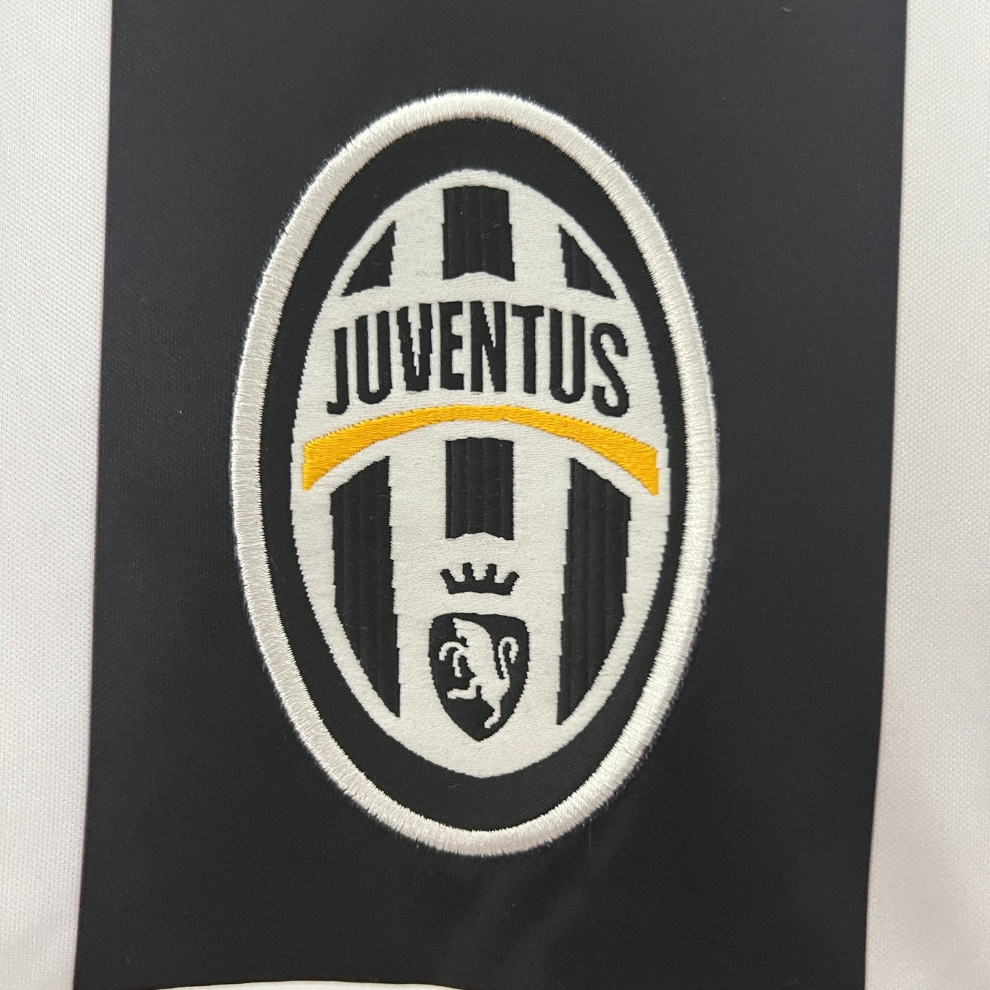 Retro Juventus 04/05 Home
