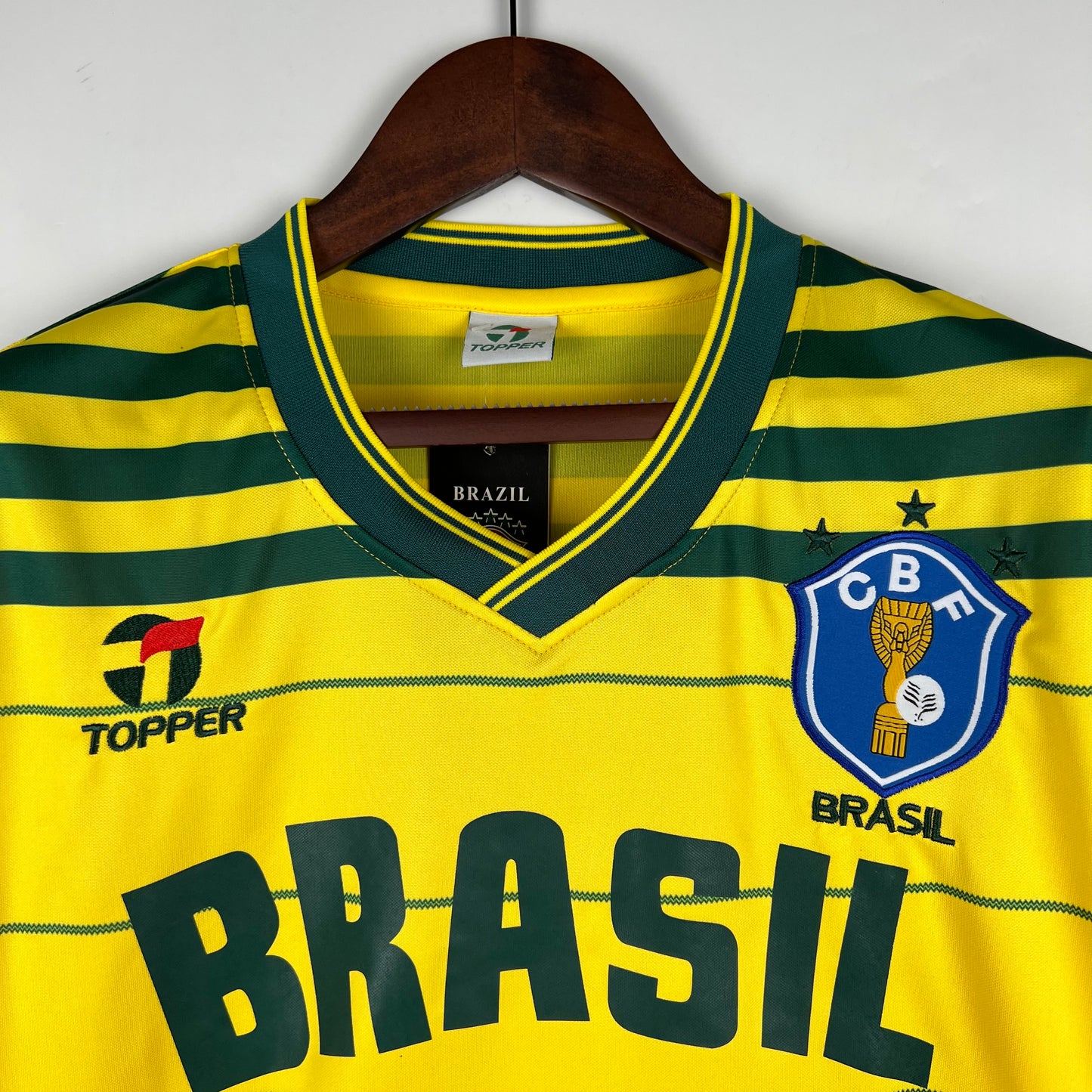 Retro Brazil 1984 Home