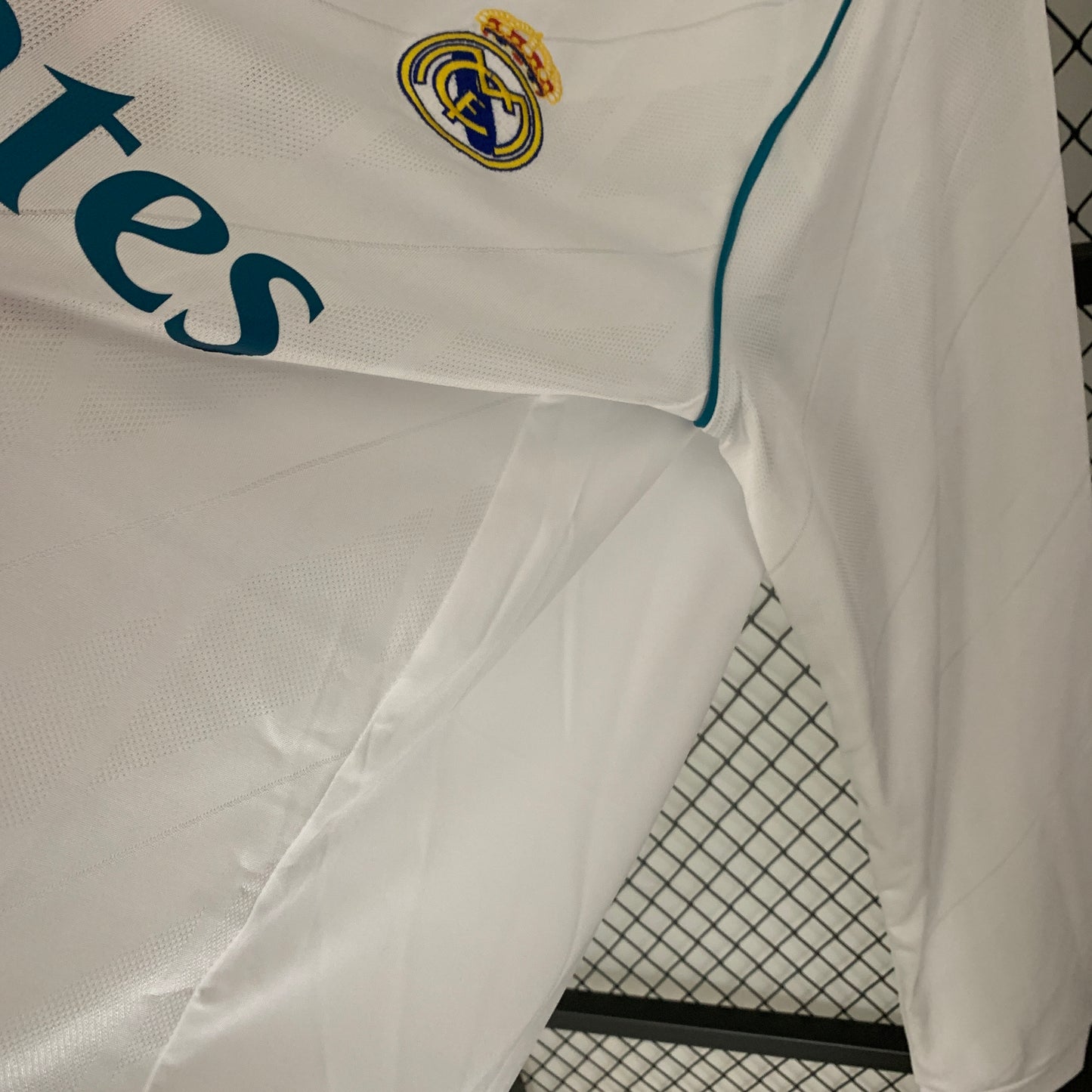 Retro Long Sleeve Real Madrid 17/18 Home