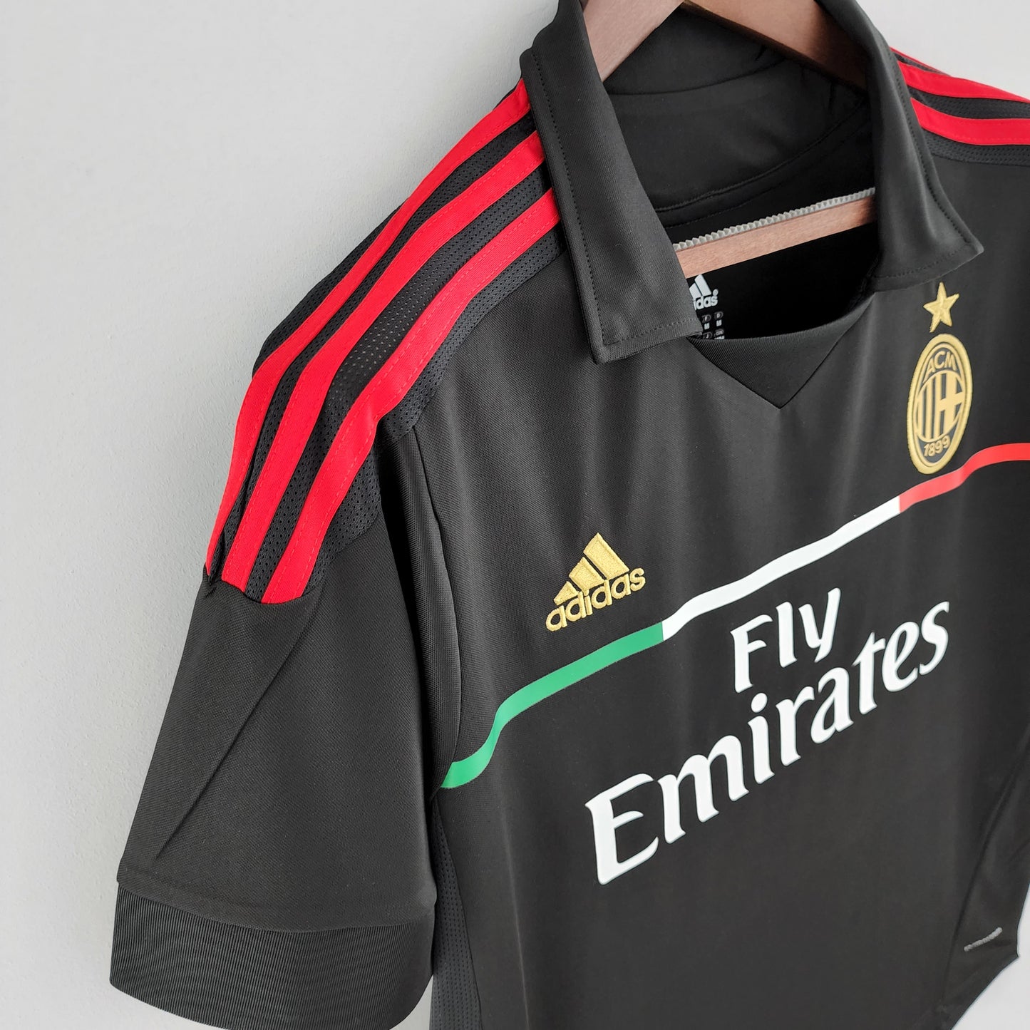 Retro 11/12 AC Milan third away