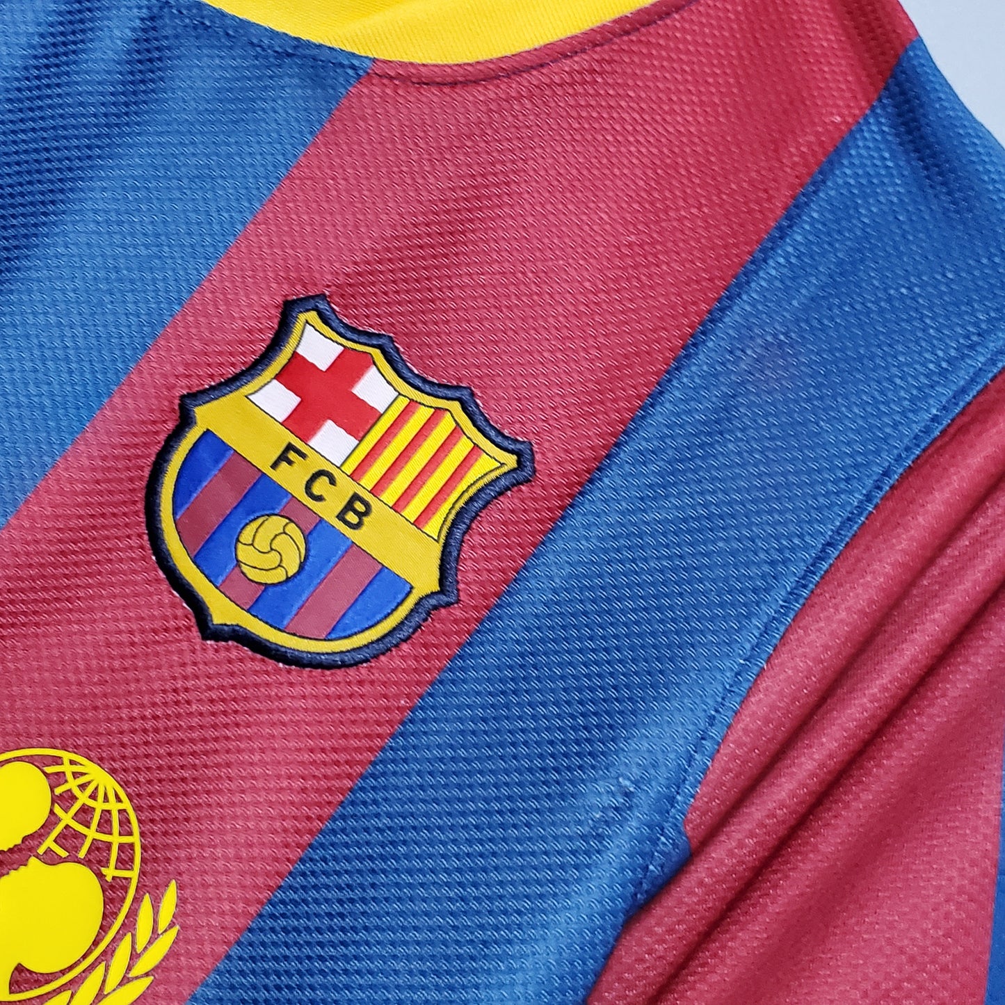 Retro Barcelona 10/11 home