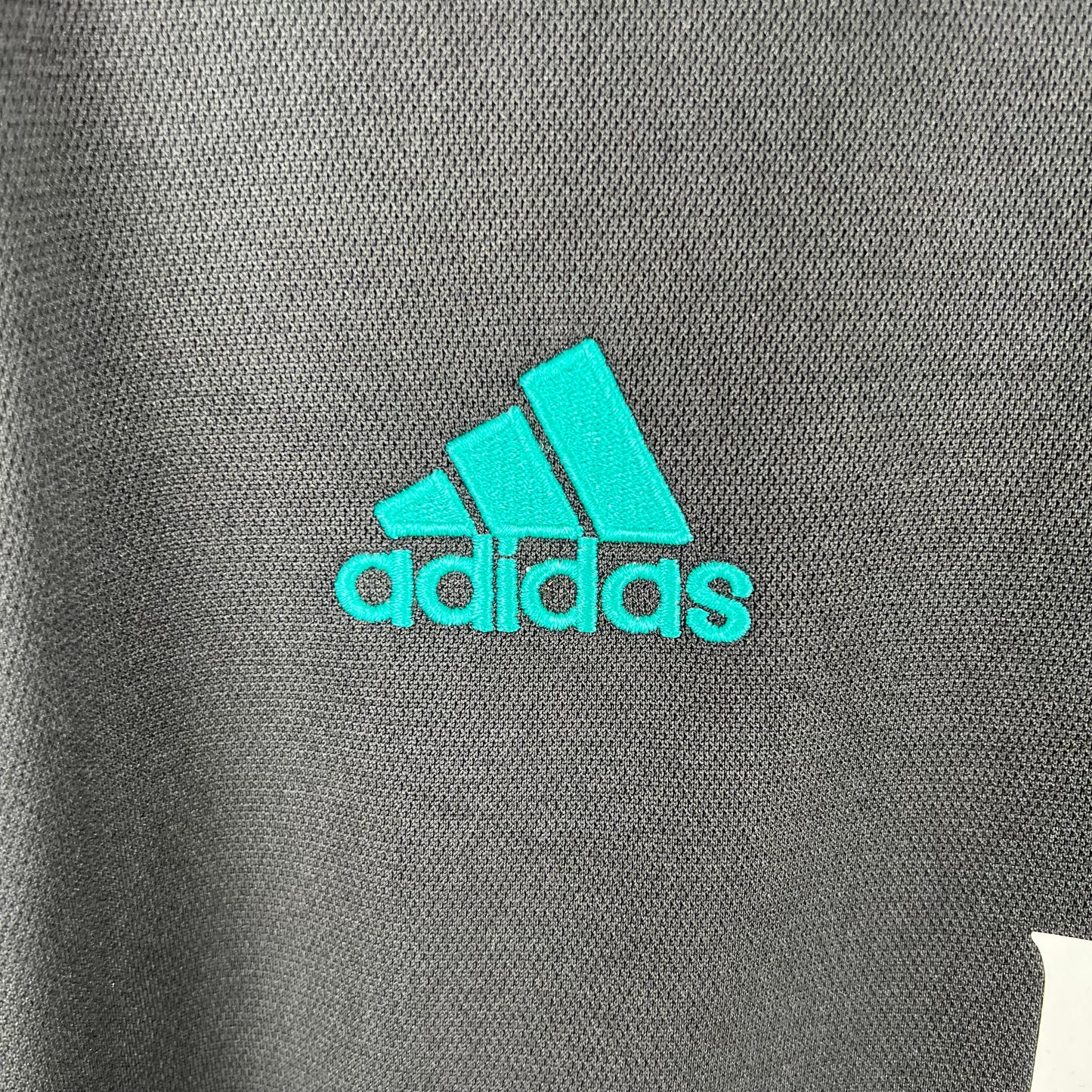 Retro Real Madrid 17/18 Away