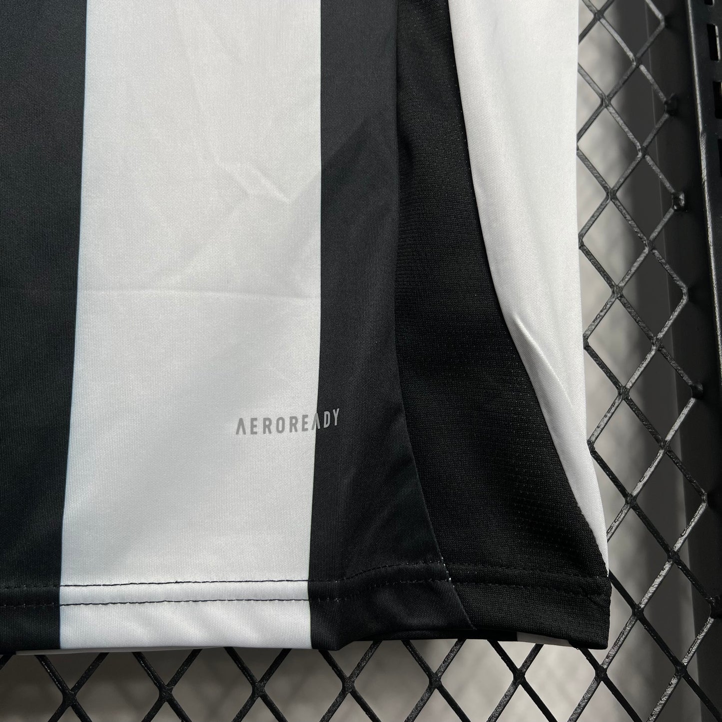 Newcastle 2024/2025 Home Jersey