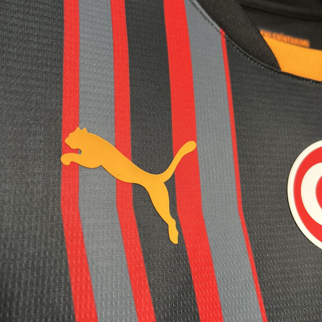 Galatasaray 2024/25 Third Away