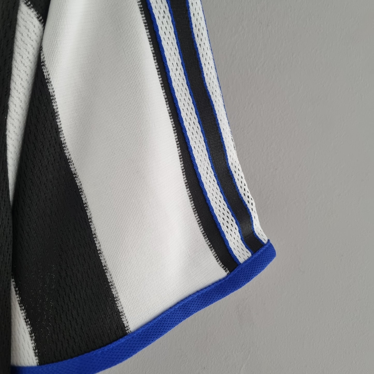 Retro 00/01 Newcastle United home