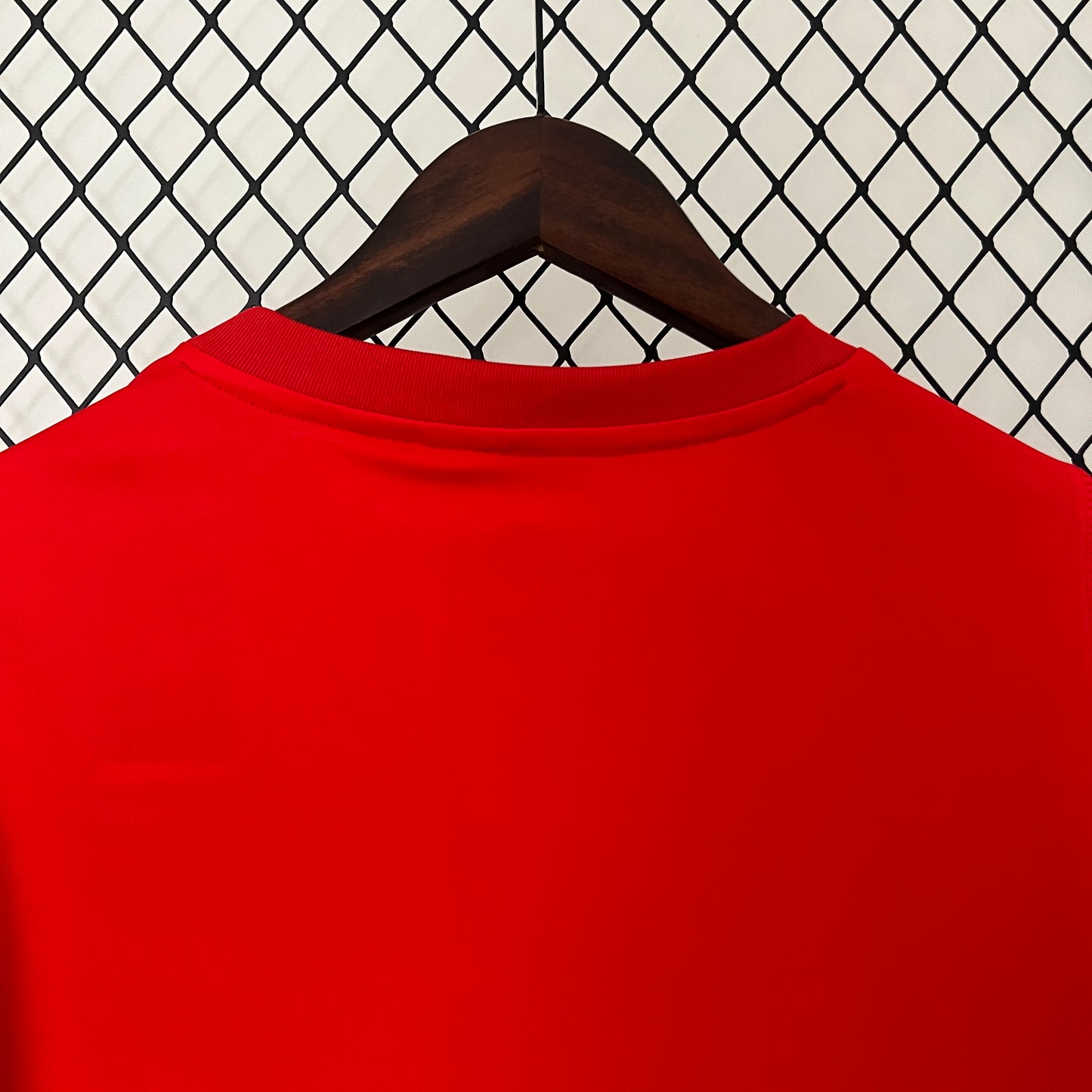 24/25 Internacional Training Wear Red