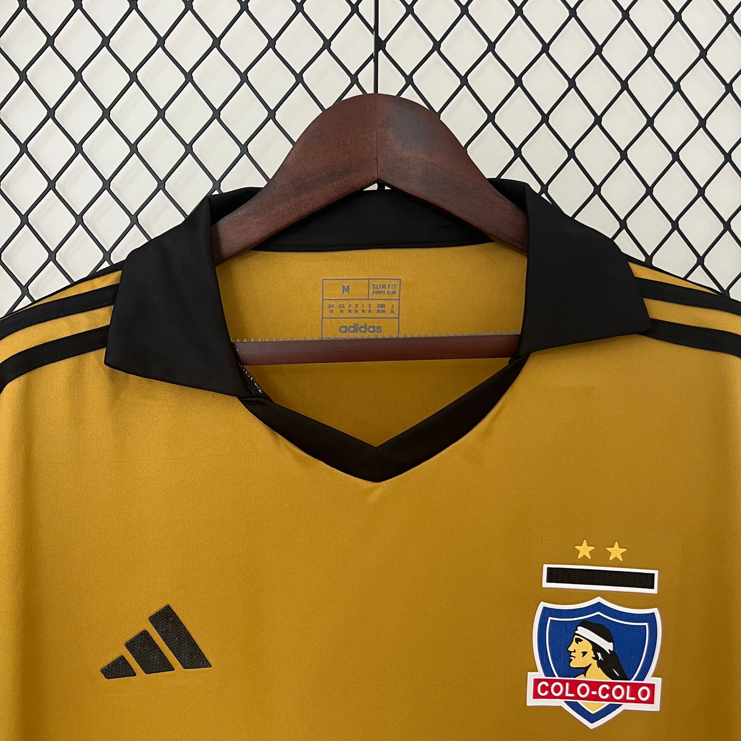 24/25 Colo Colo fourth away