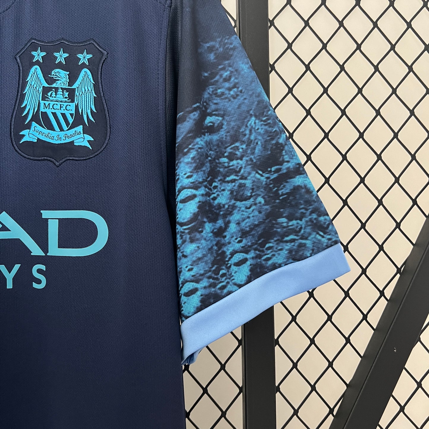 Retro Manchester City 15/16 Away