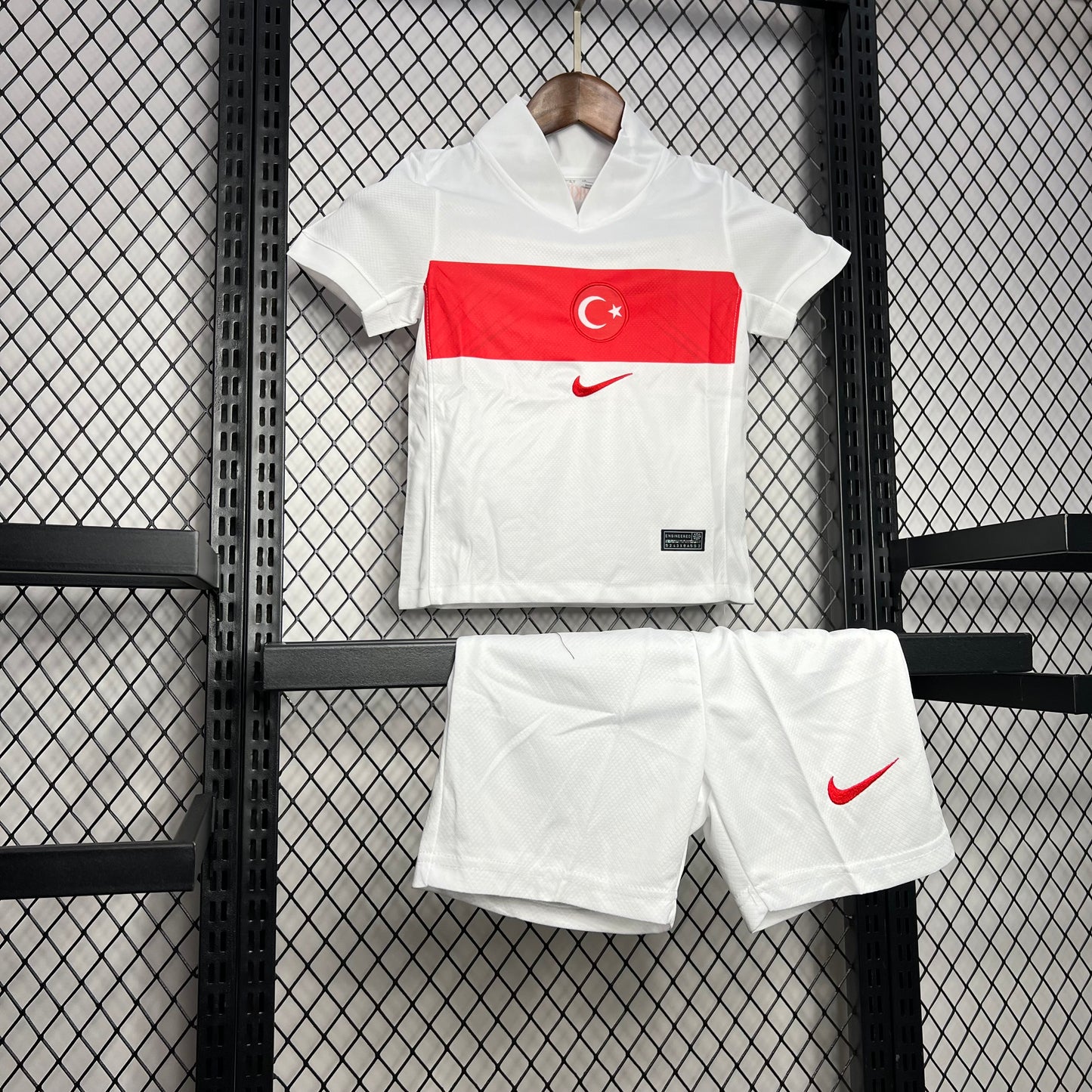 Turkiye 2024/25 Euro Home Kids Kit