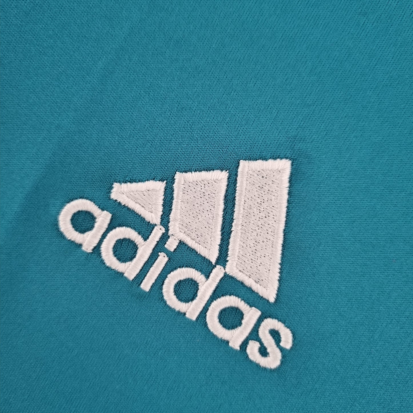Retro Real Madrid 17/18 long sleeve third away