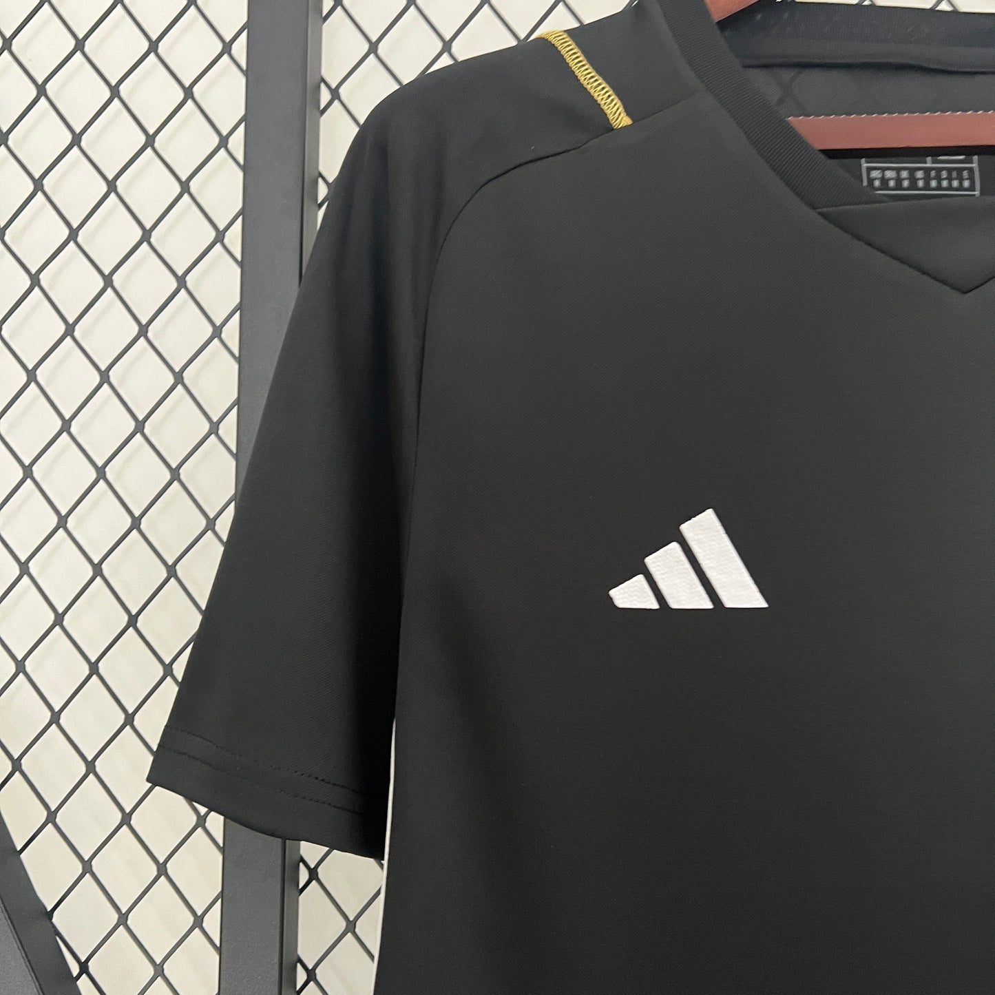 24/25 Colo Colo Training Wear Black
