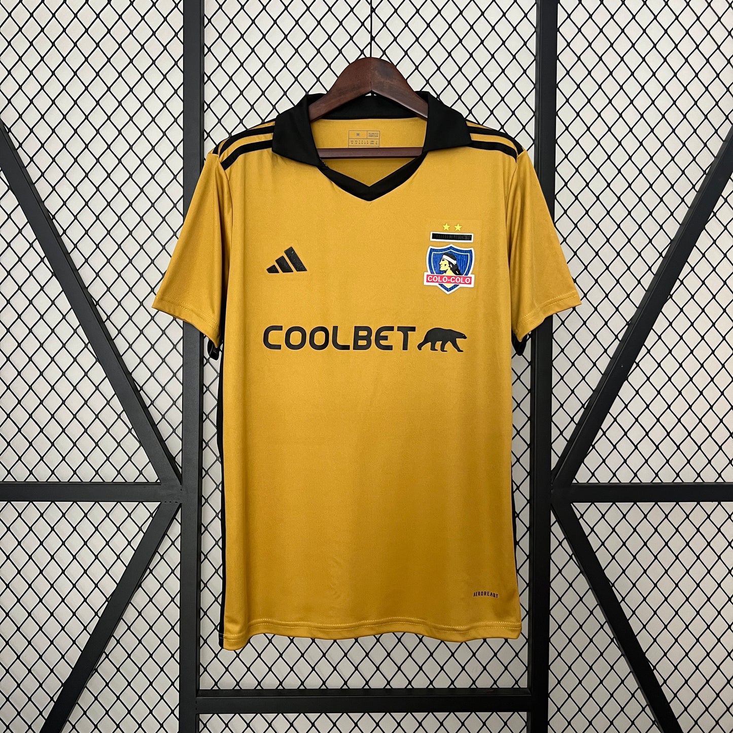 24/25 Colo Colo fourth away