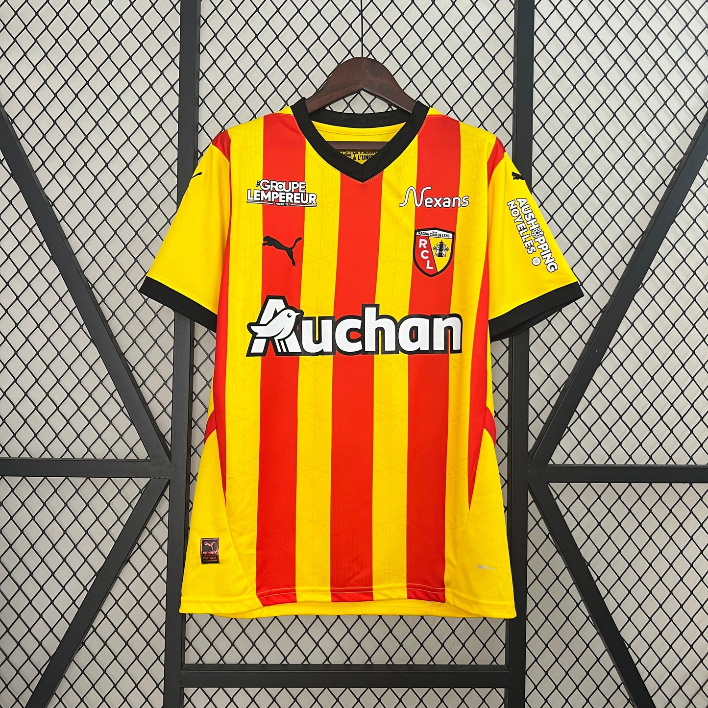 24/25 Lens Home