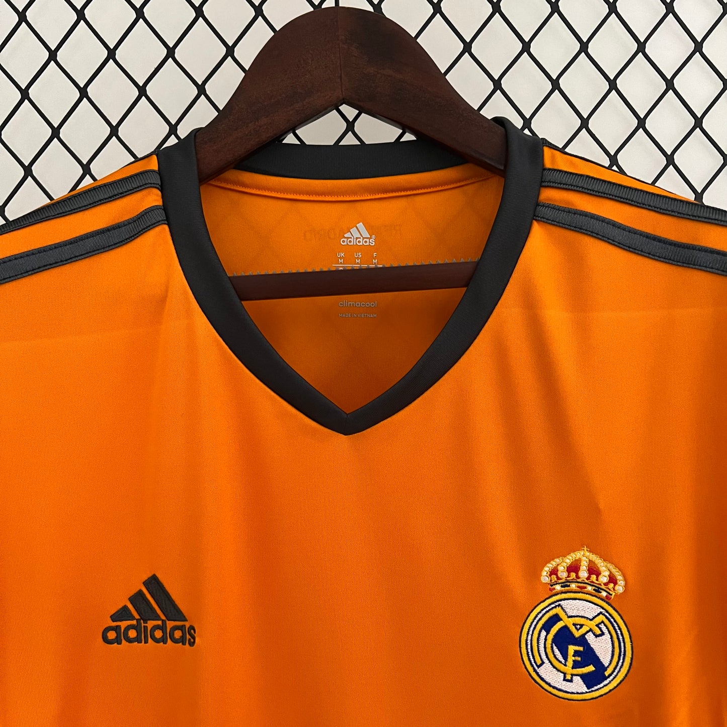 Retro Real Madrid 13/14 third away