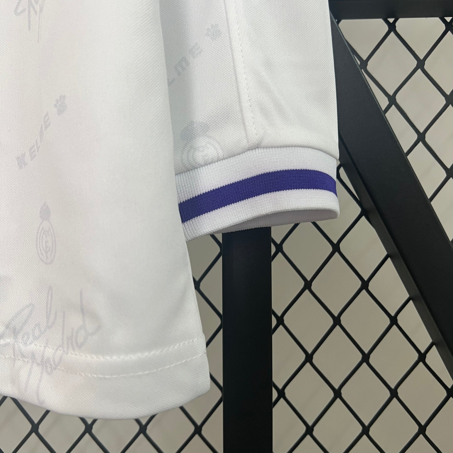 Retro long sleeve Real Madrid 94/96 home