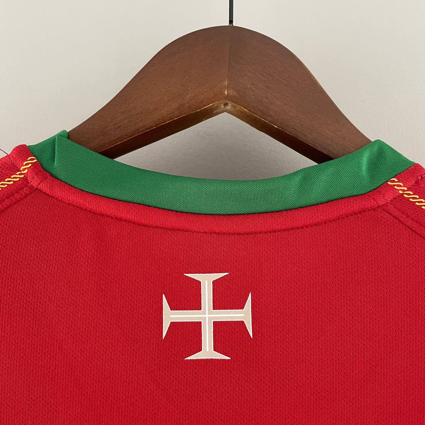 Retro Portugal 2006 home
