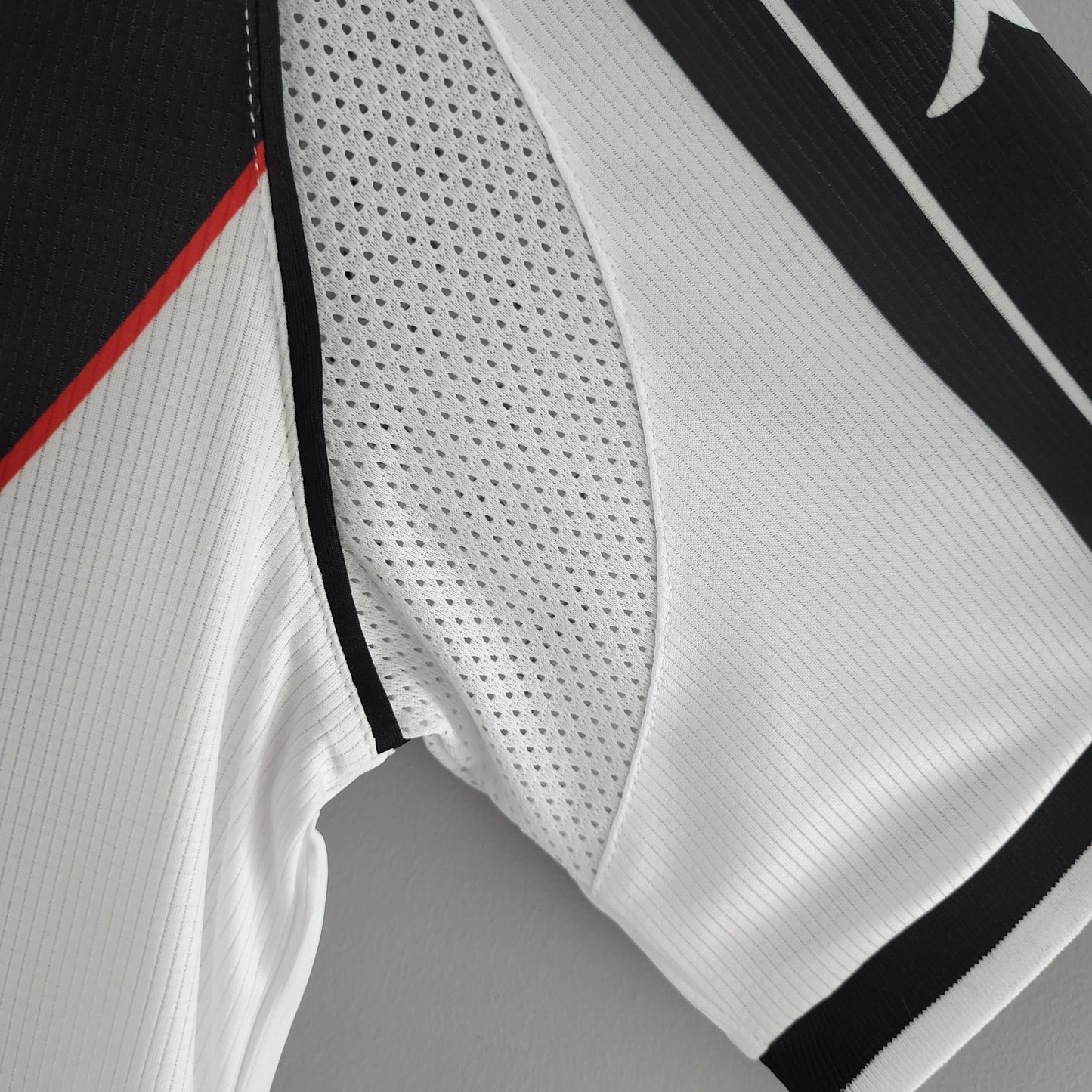 Retro Vasco da Gama 2000 White