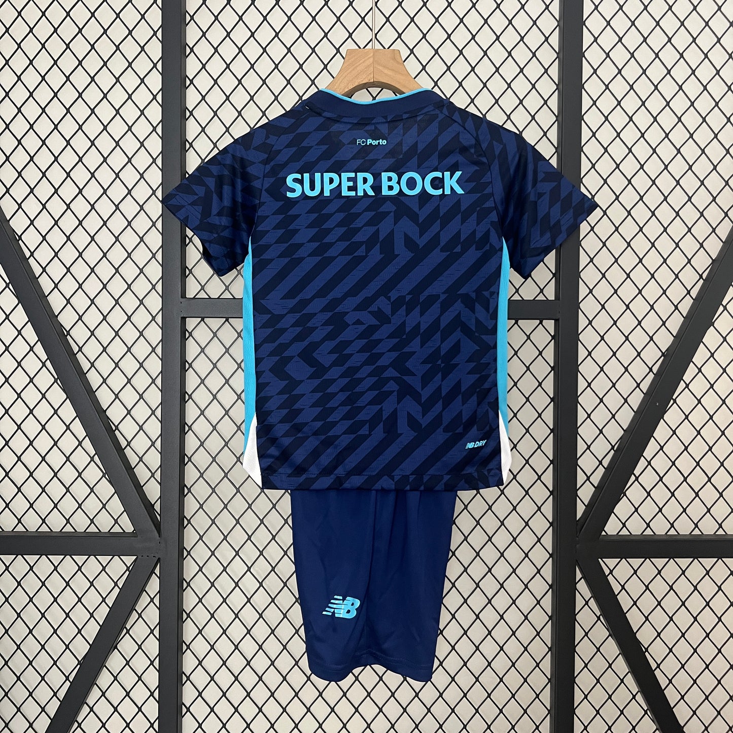 24/25 Kids Porto Third away