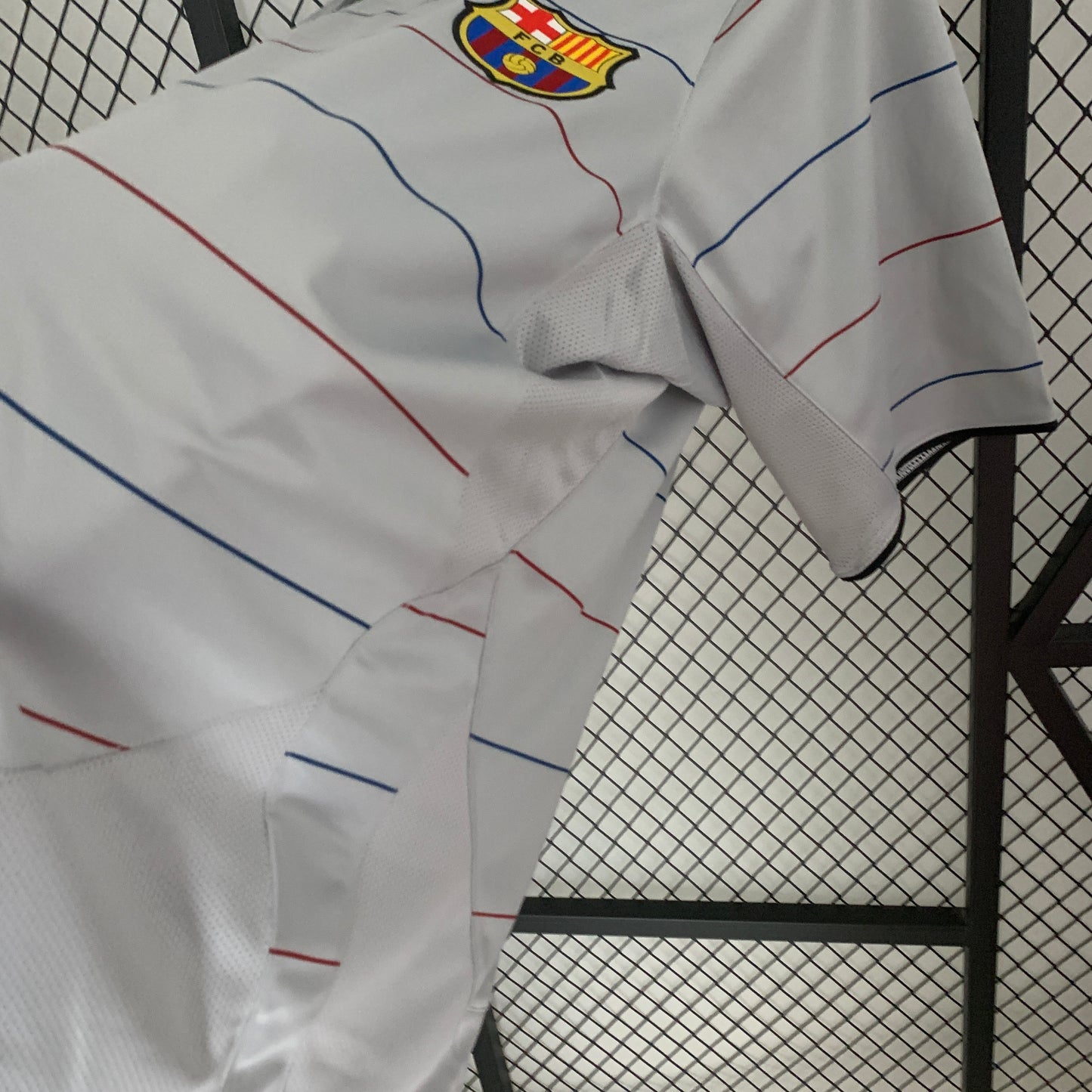 Retro Barcelona 03/04 Away