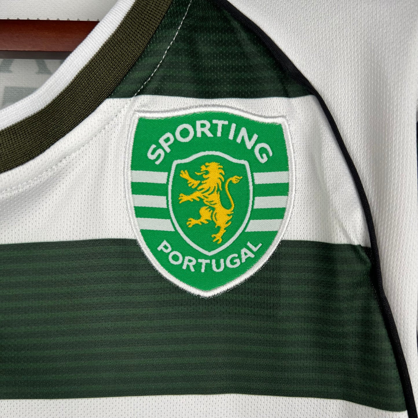 Retro Long Sleeve Sporting Lisbon 01/03 Home