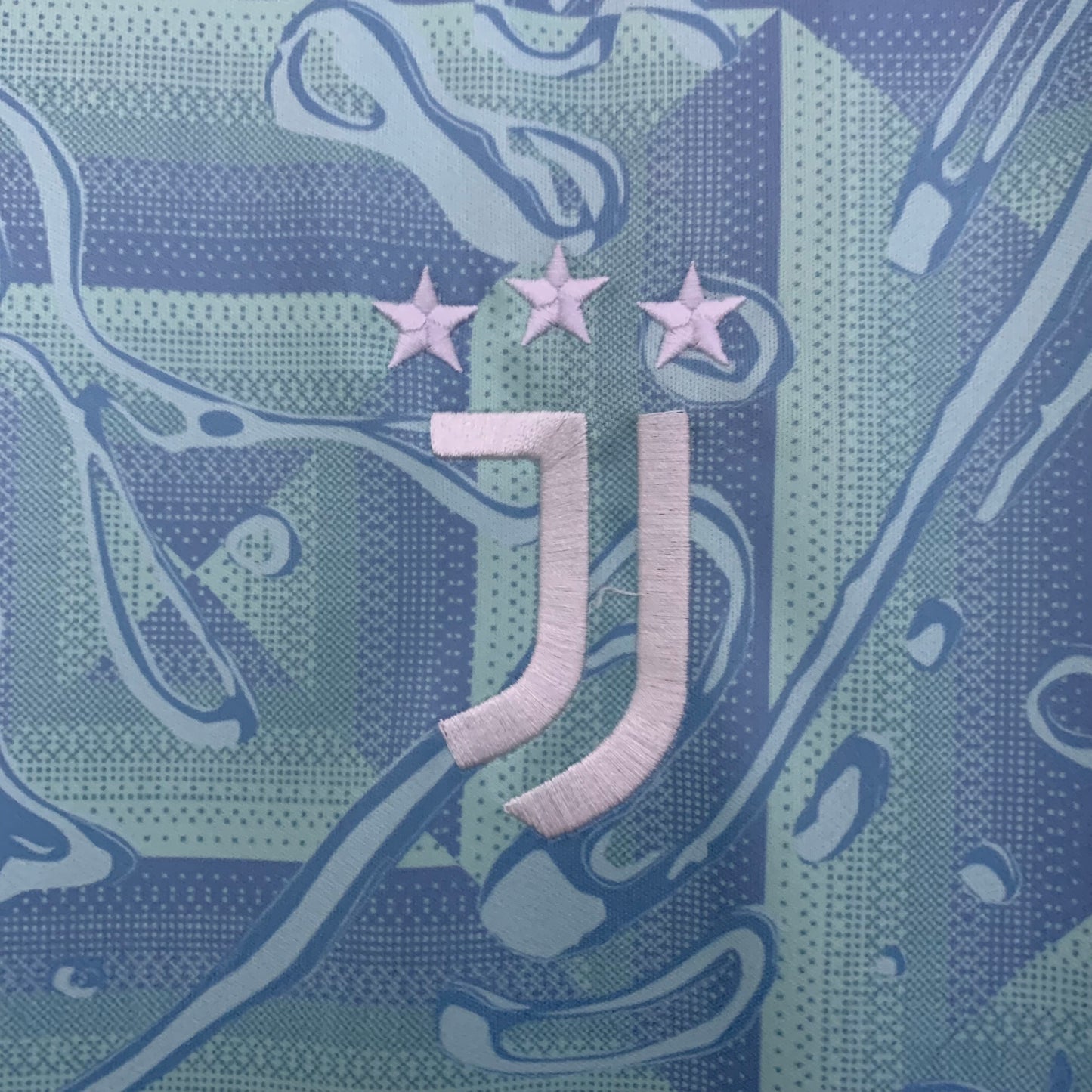25/26 Juventus away