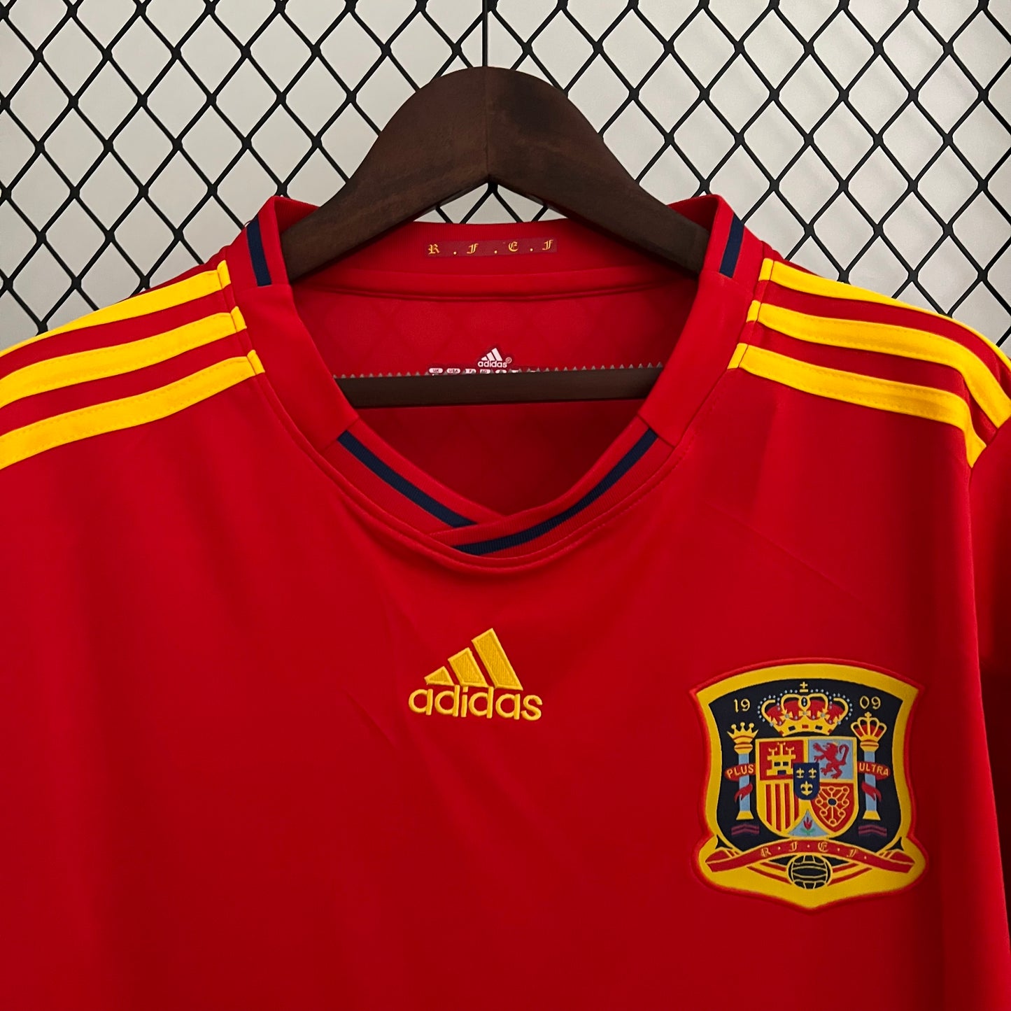 Retro Spain 2010 Home