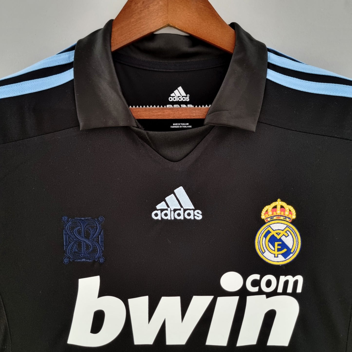 Retro Real Madrid 09/10 away