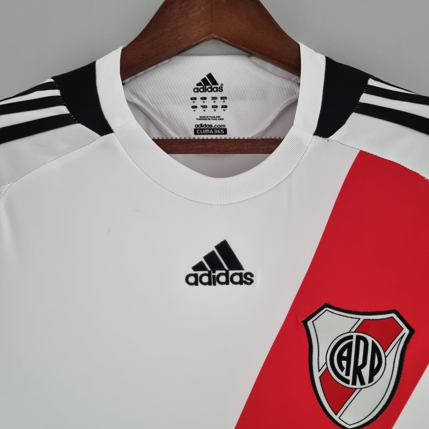 Retro River Plate 09/10 home