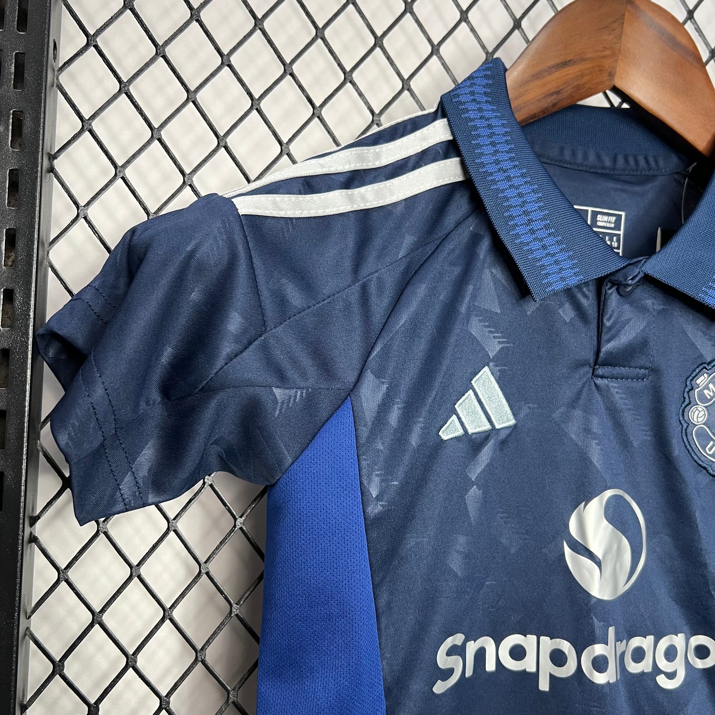 Manchester United 2024/25 Away Kids Kit