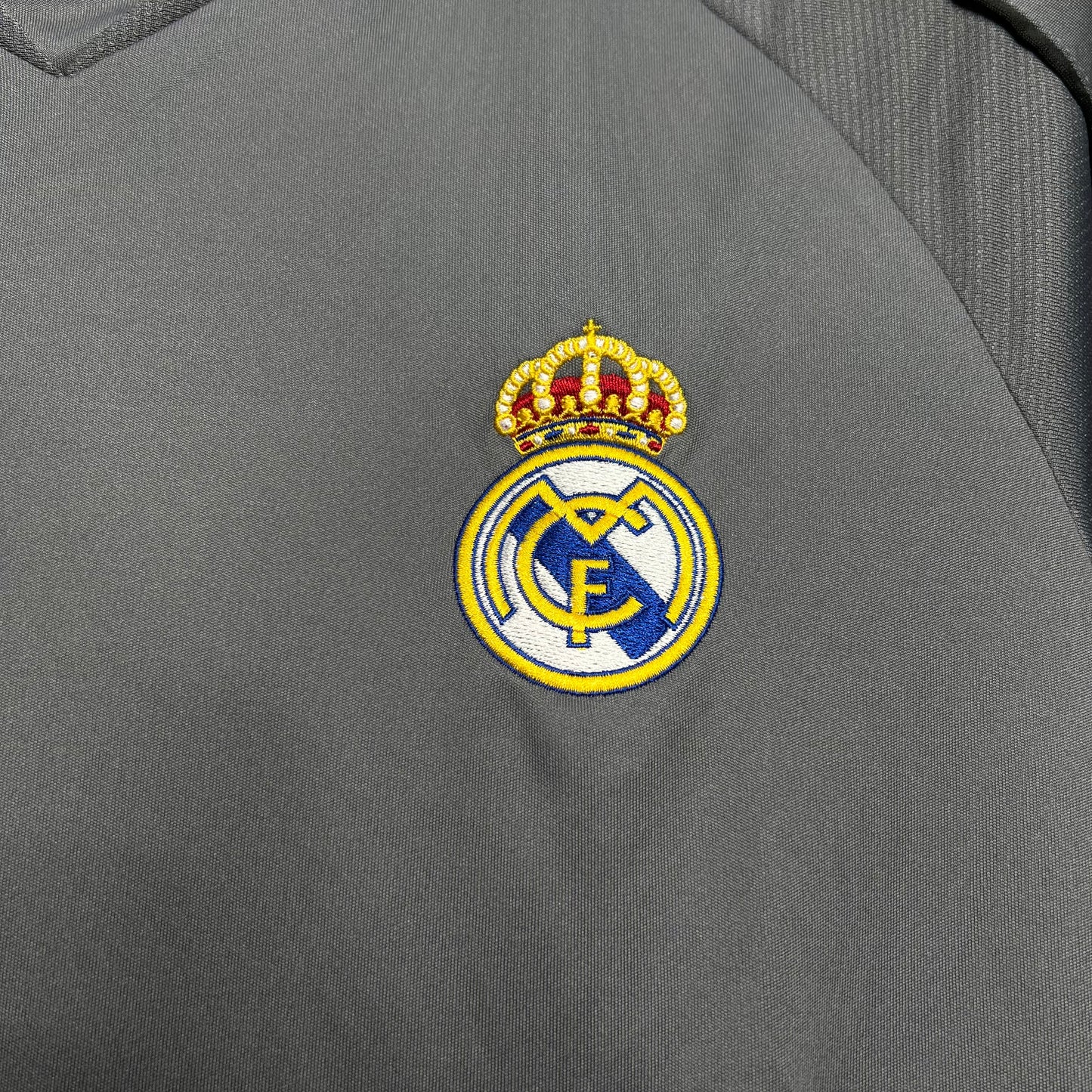 Real Madrid 2005/06 Third Away Retro Jersey