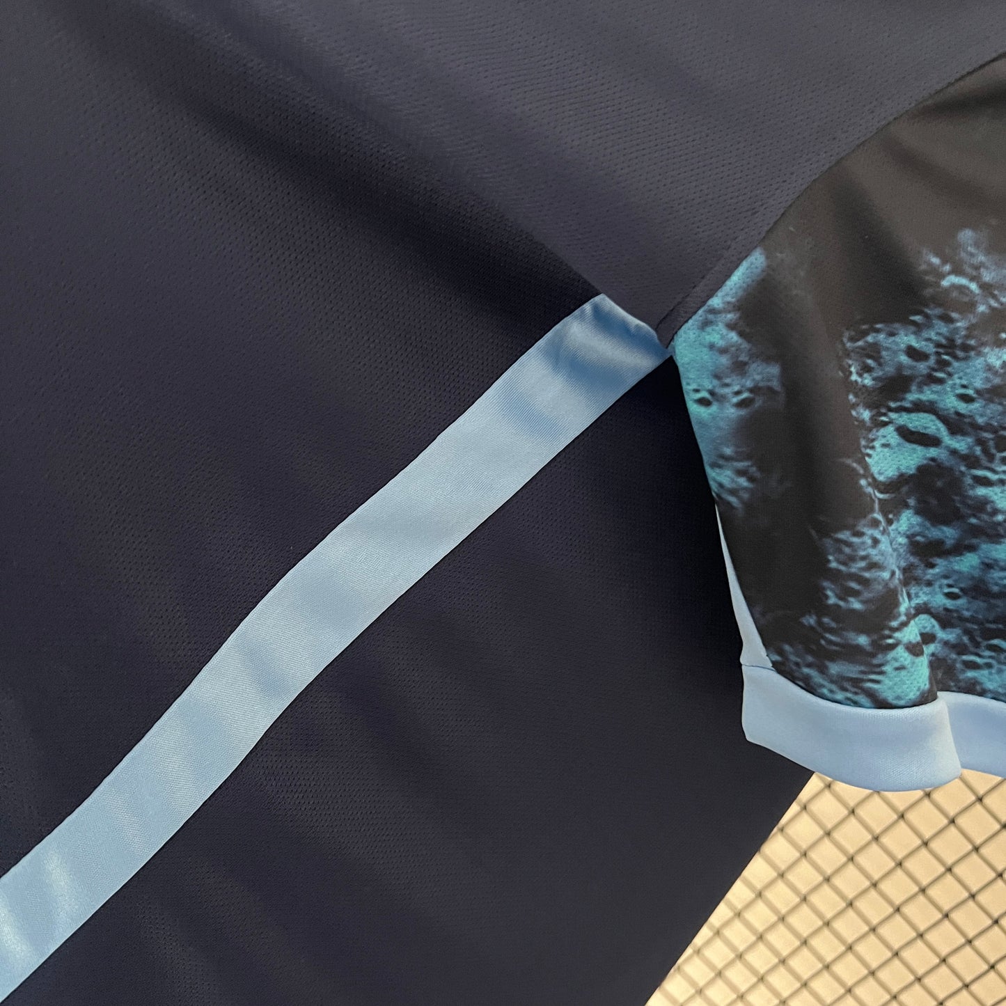 Retro Manchester City 15/16 Away