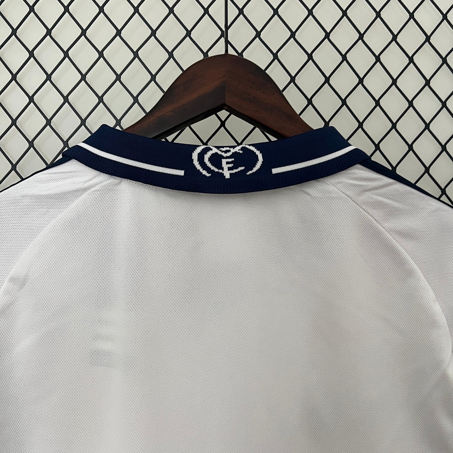 Retro long sleeve Real Madrid 00/01 Home