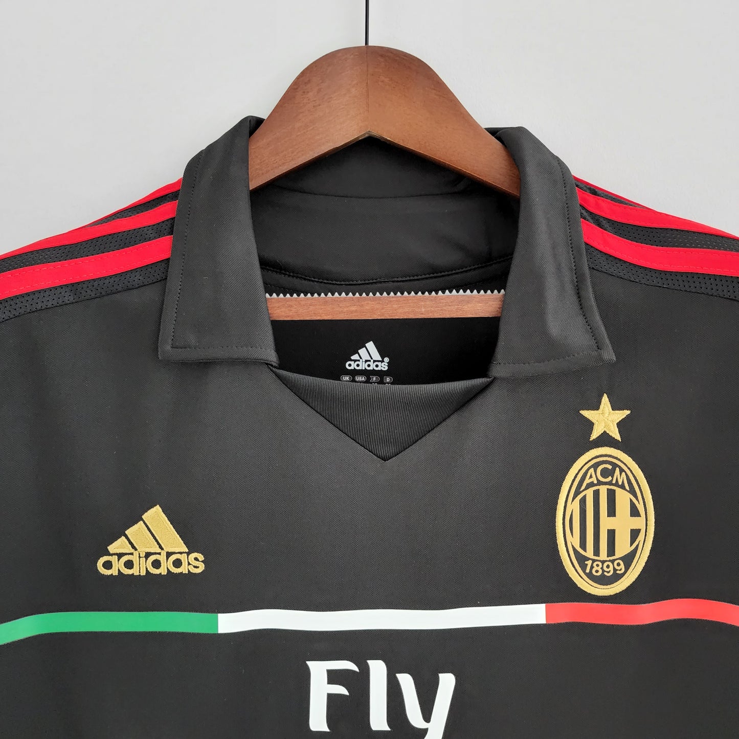 Retro 11/12 AC Milan third away