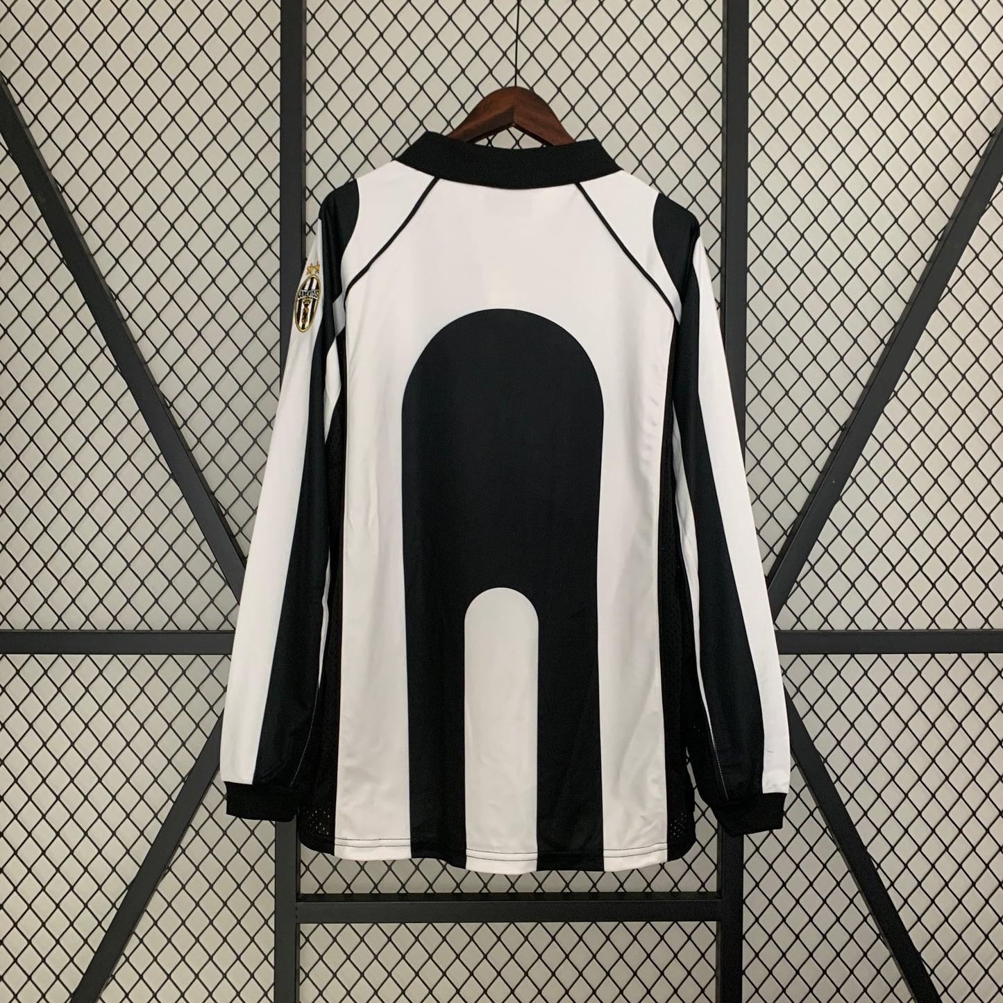 Retro long sleeve Juventus 97/98 home