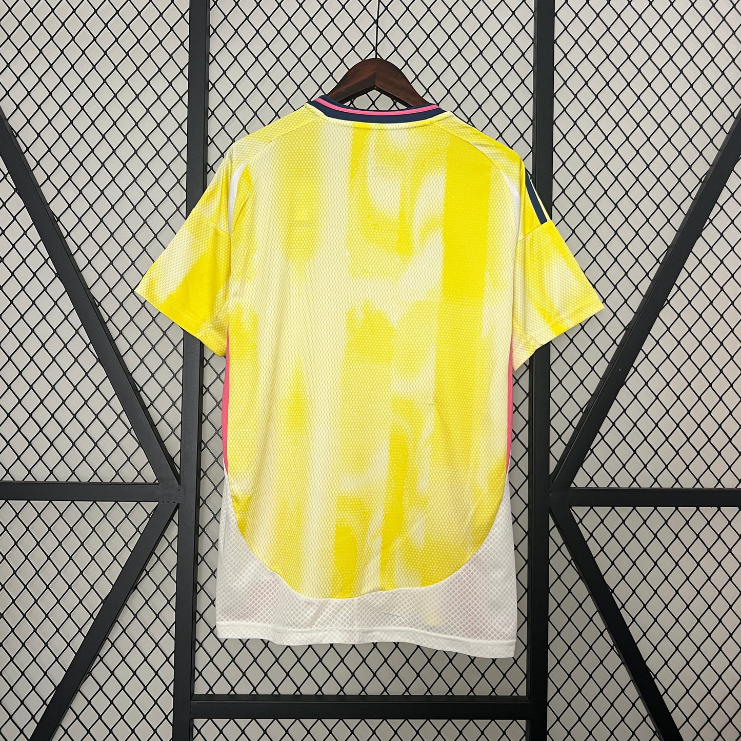 24/25 Juventus Away