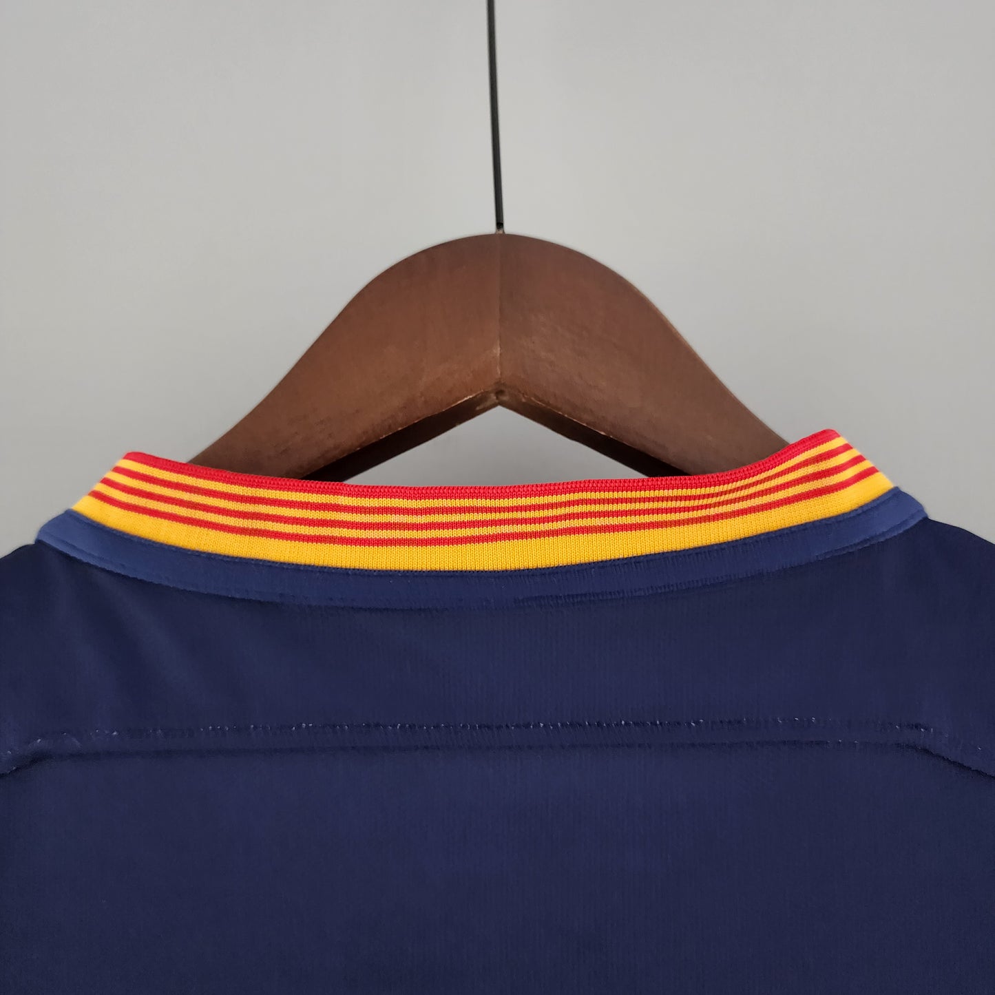 Retro 15/16 Barcelona home