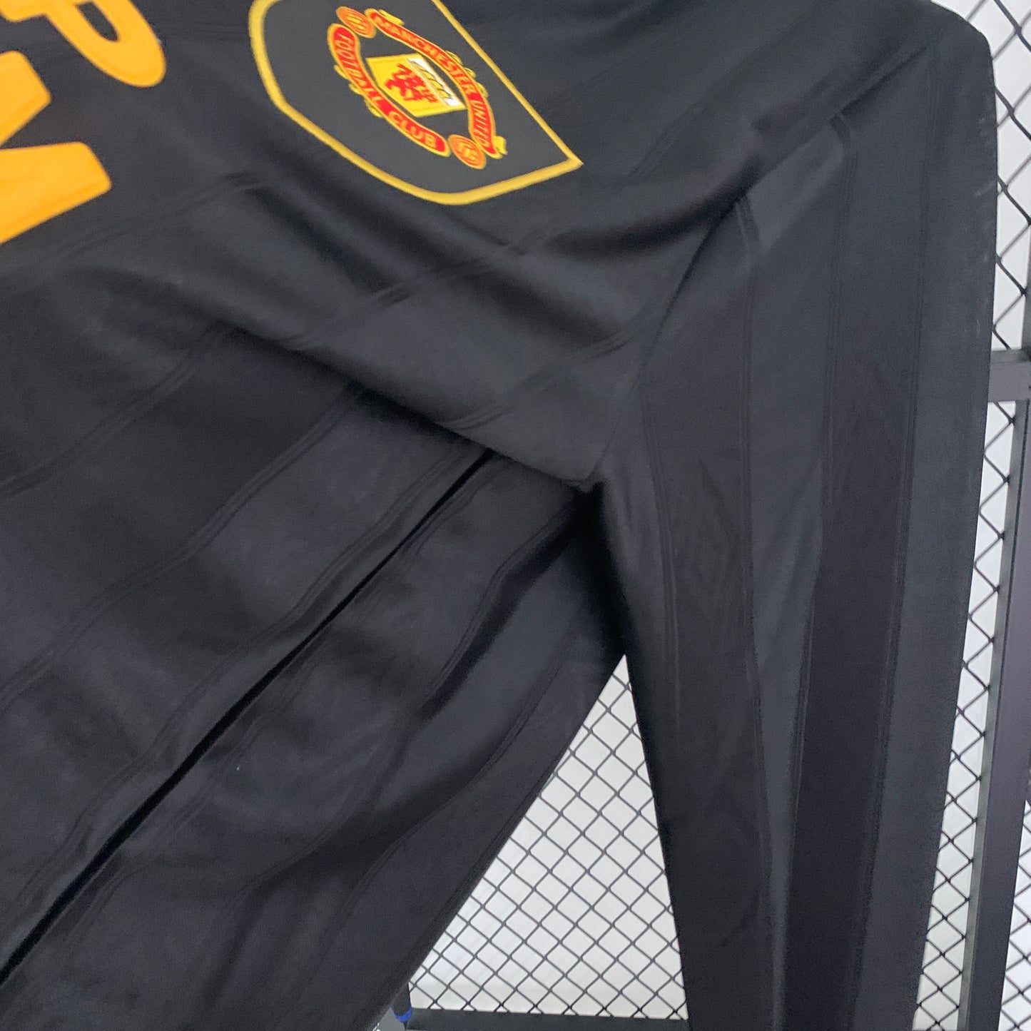 Retro long sleeve Manchester United 93/95 away