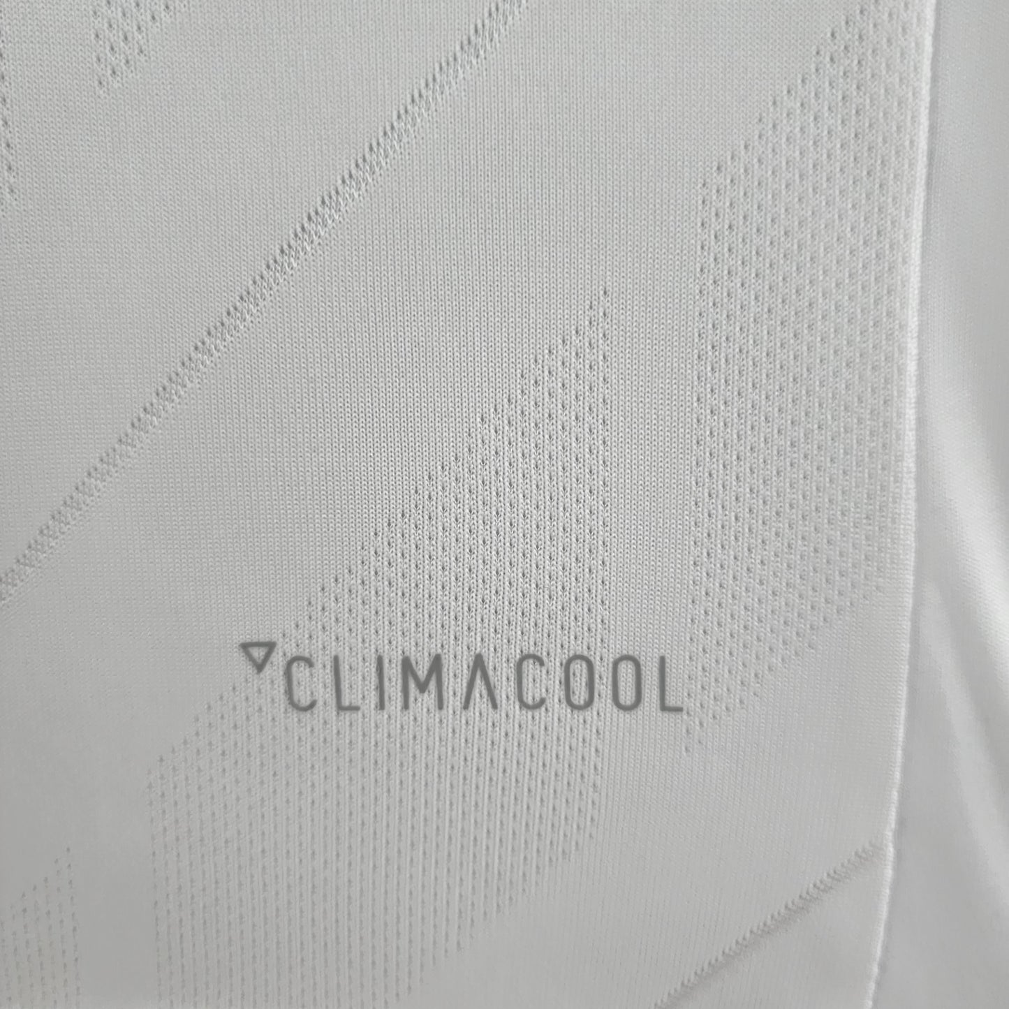 Retro 17/18 Real Madrid home