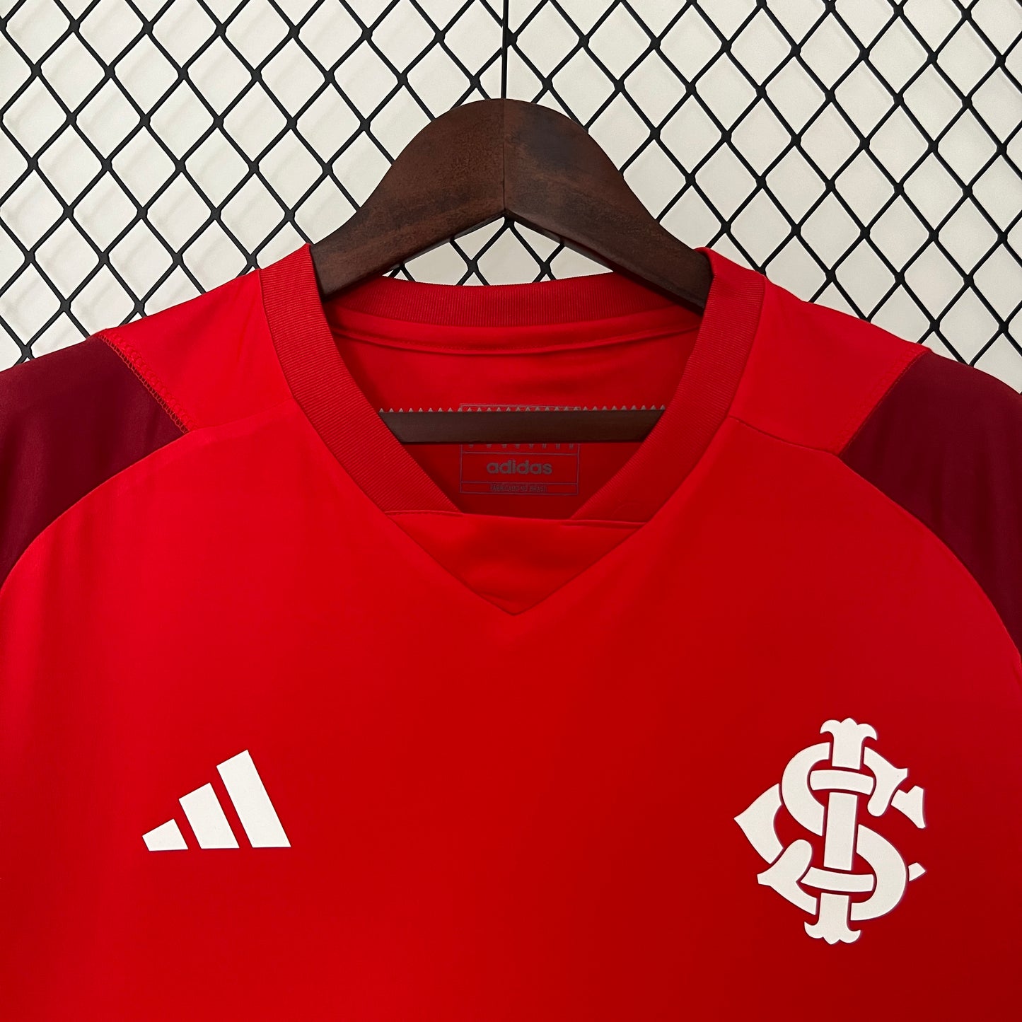 24/25 Internacional Training Wear Red