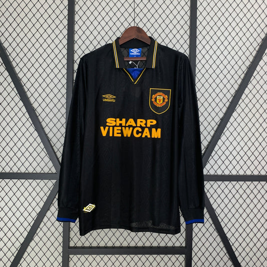 Retro long sleeve Manchester United 93/95 away