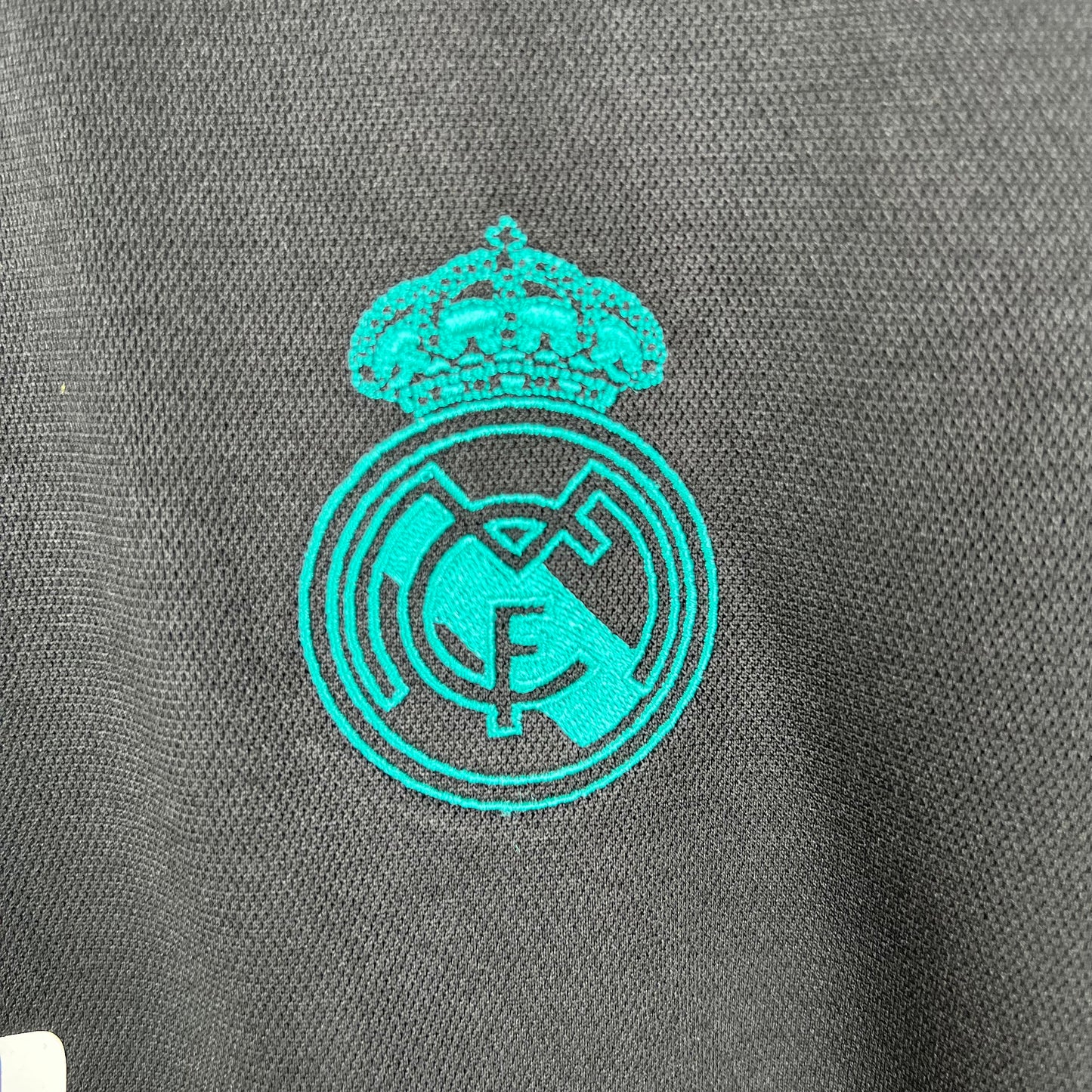 Retro Real Madrid 17/18 Away