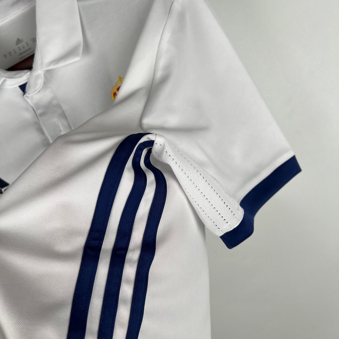 Retro Real Madrid 16/17 Home
