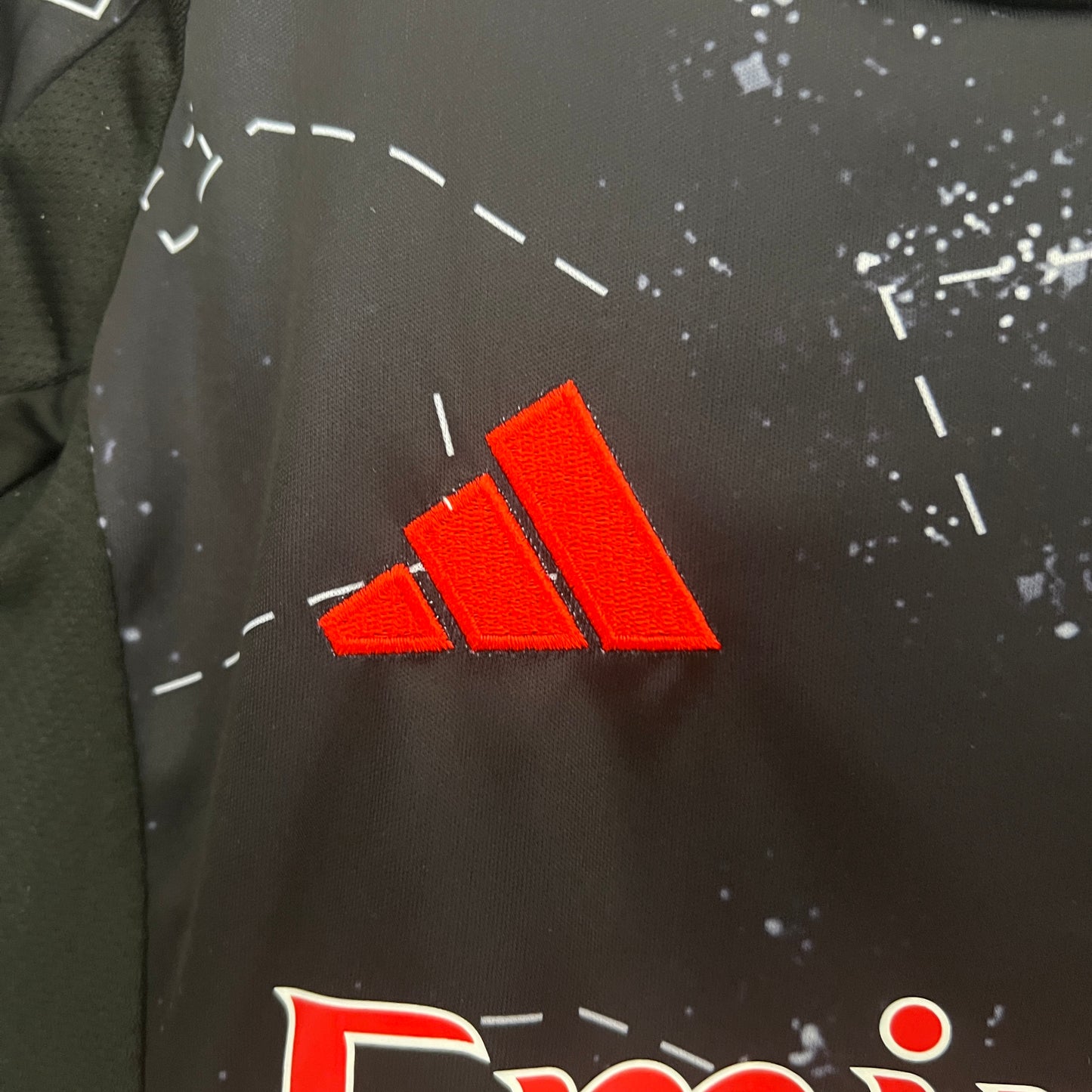 24/25 Kids Benfica away
