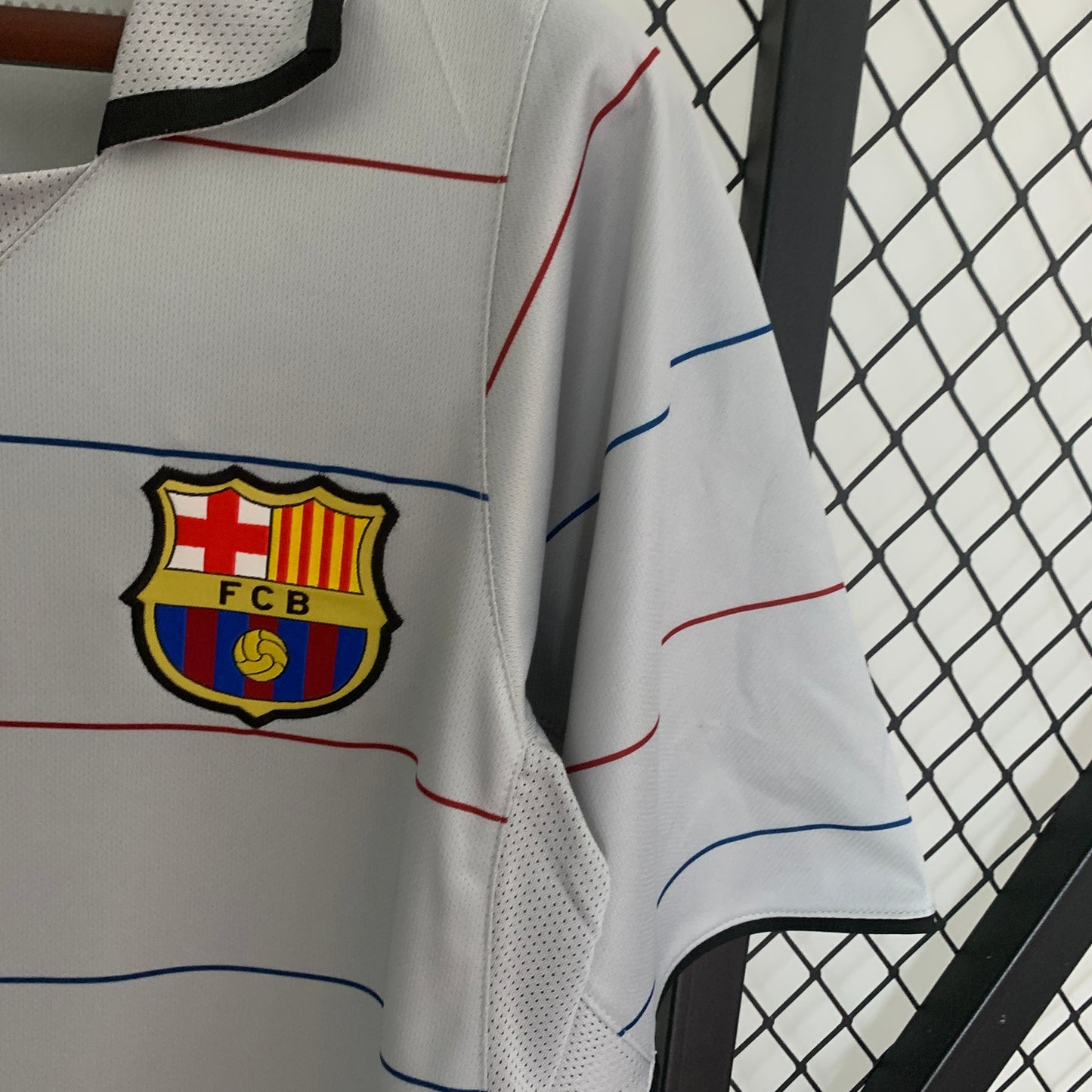 Retro Barcelona 03/04 Away