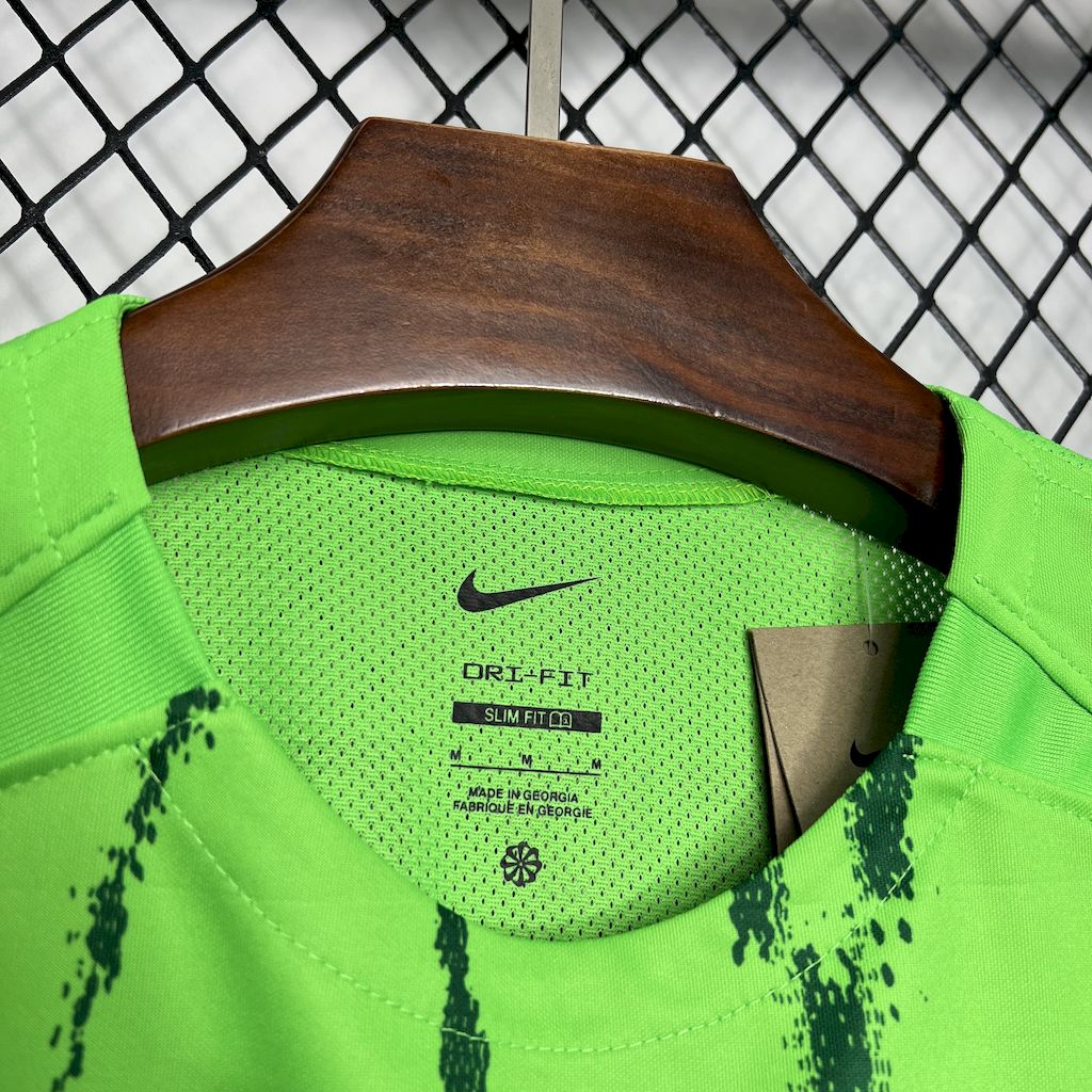 Sporting Third Away 2024/25