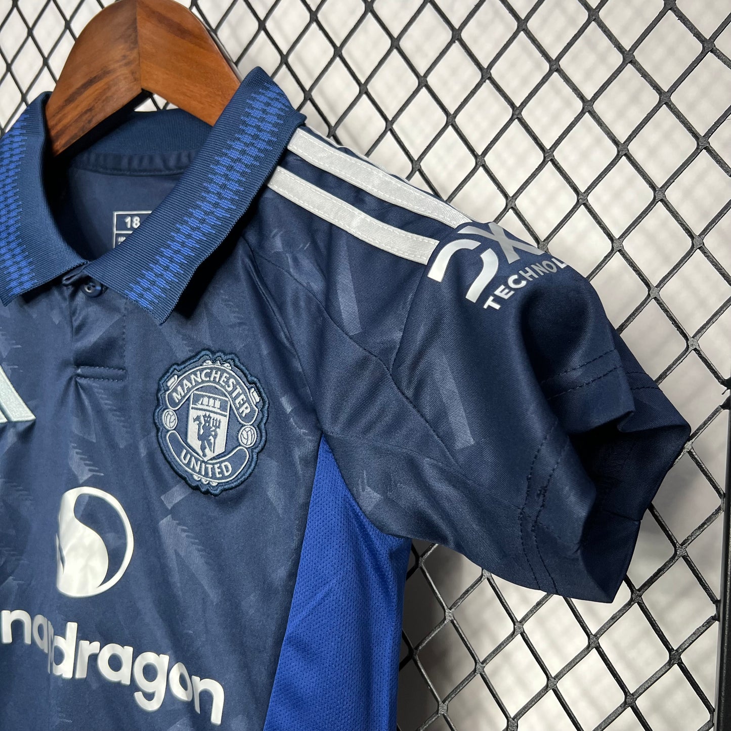Manchester United 2024/25 Away Kids Kit