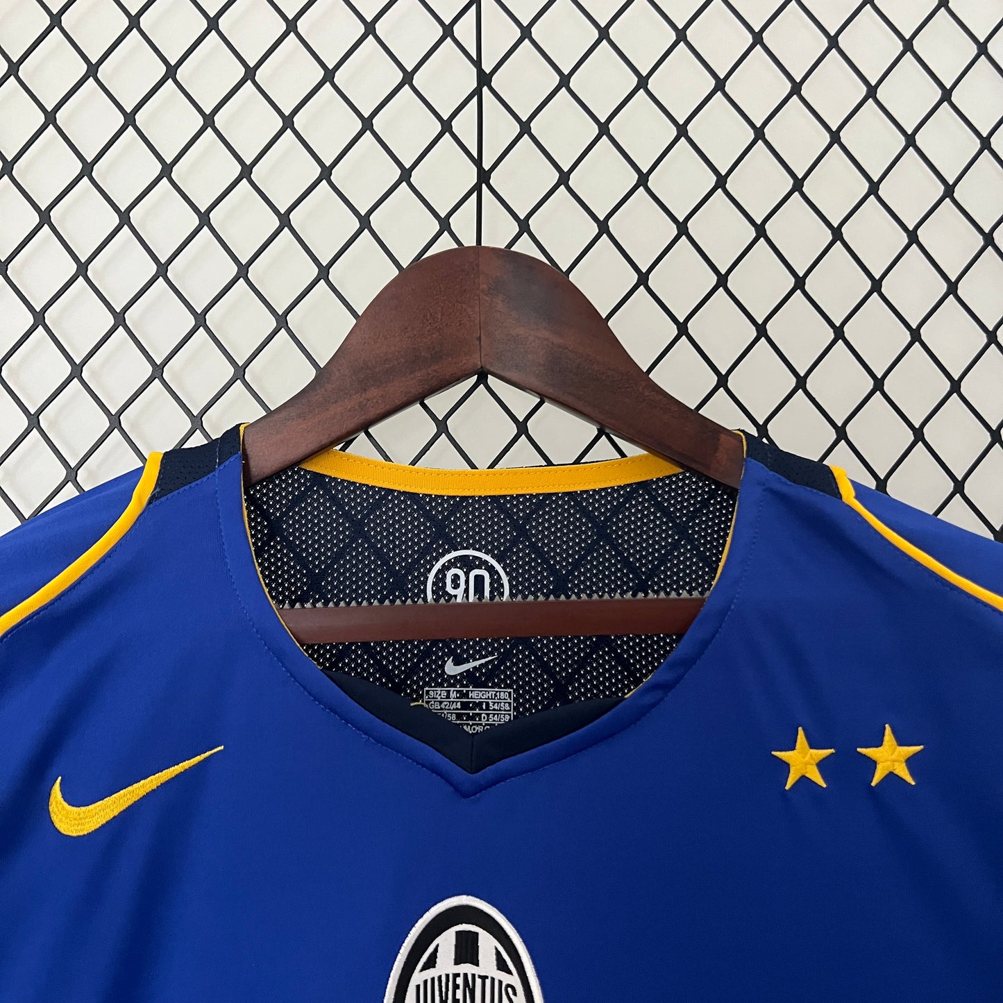 Retro Juventus 04/05 Away