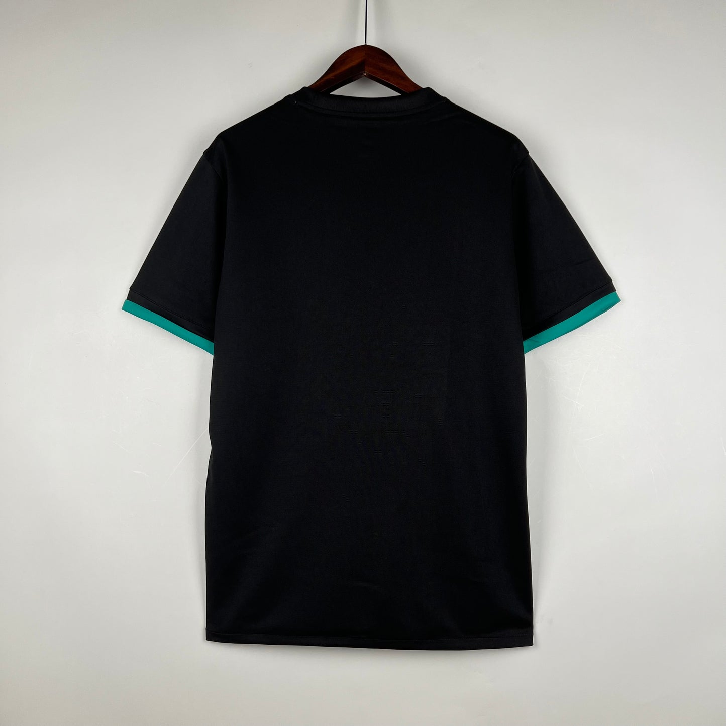 Retro Real Madrid 17/18 Away